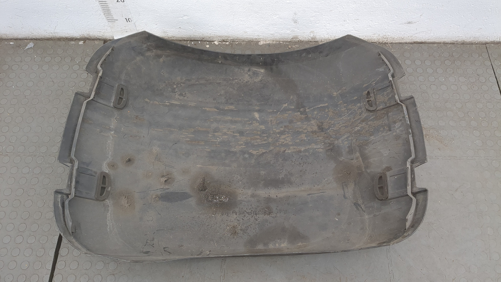 Кузовной элемент