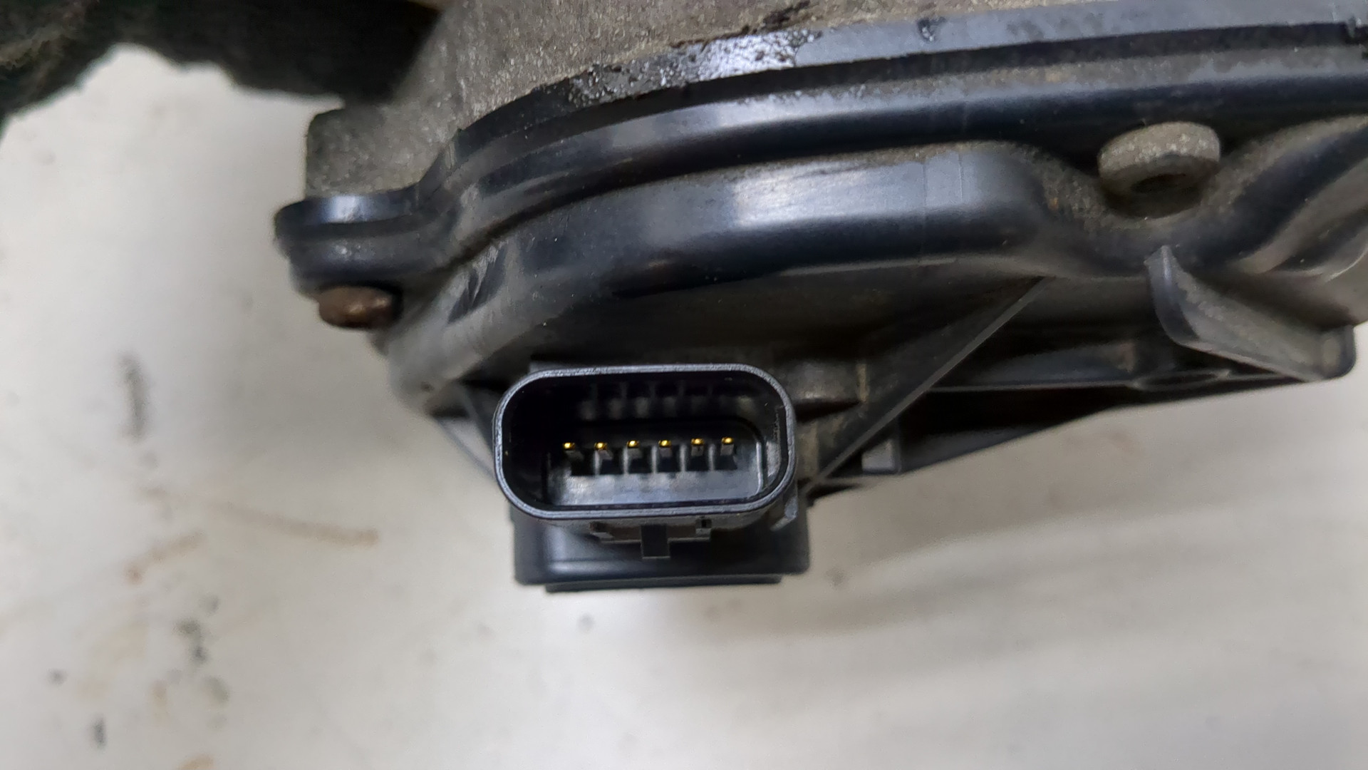 Заслонка дроссельная электрическая