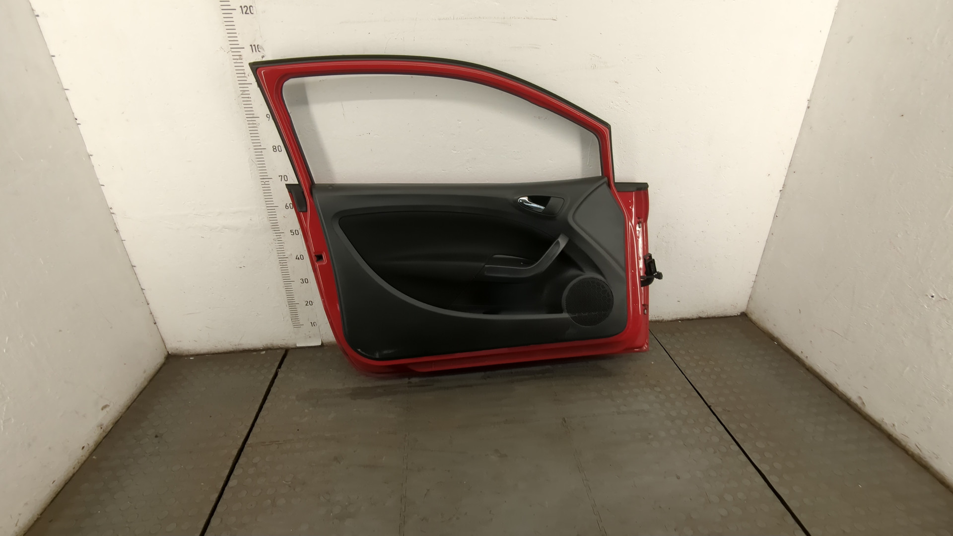 Дверь передняя левая