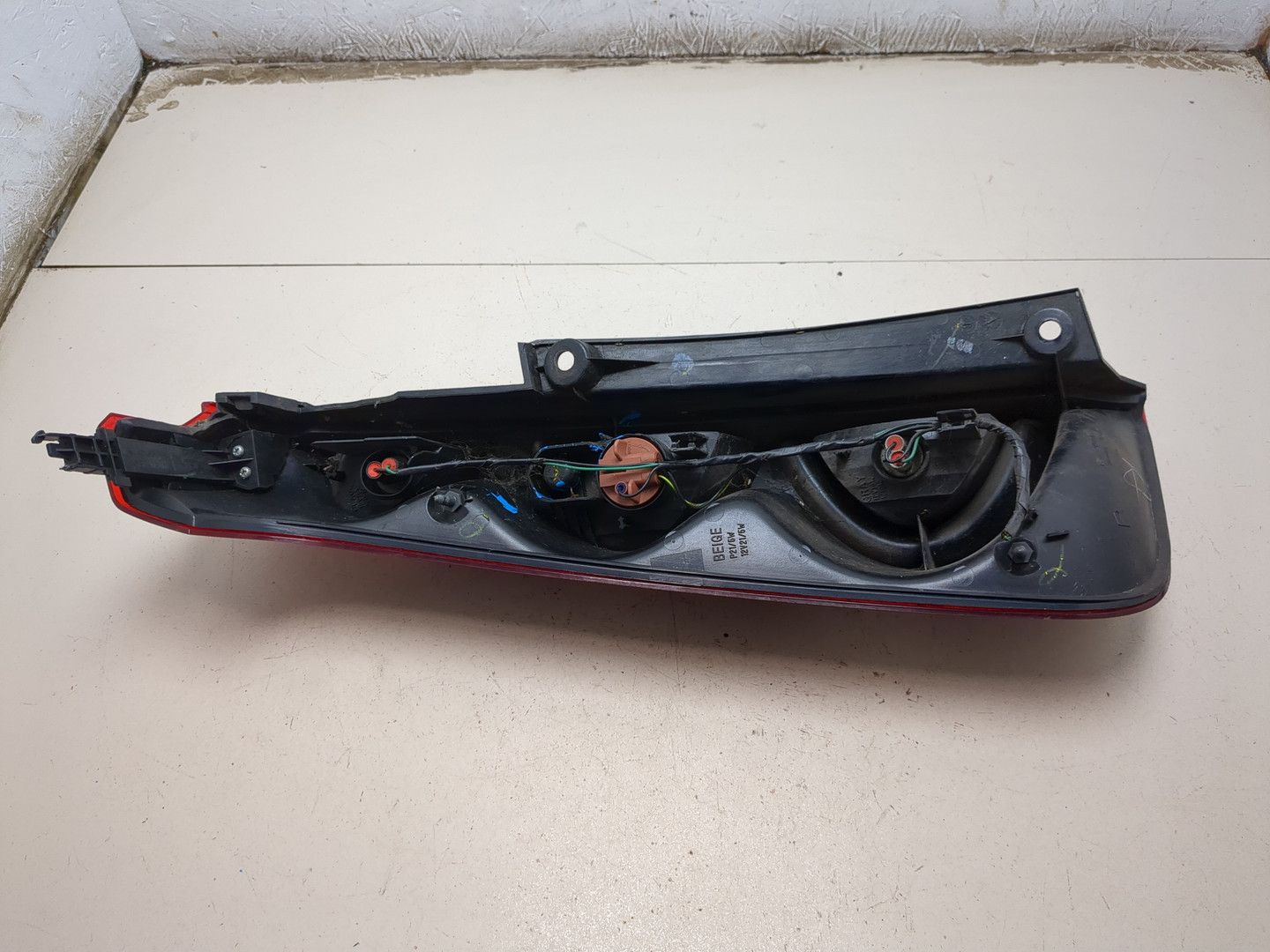 Фонарь задний правый