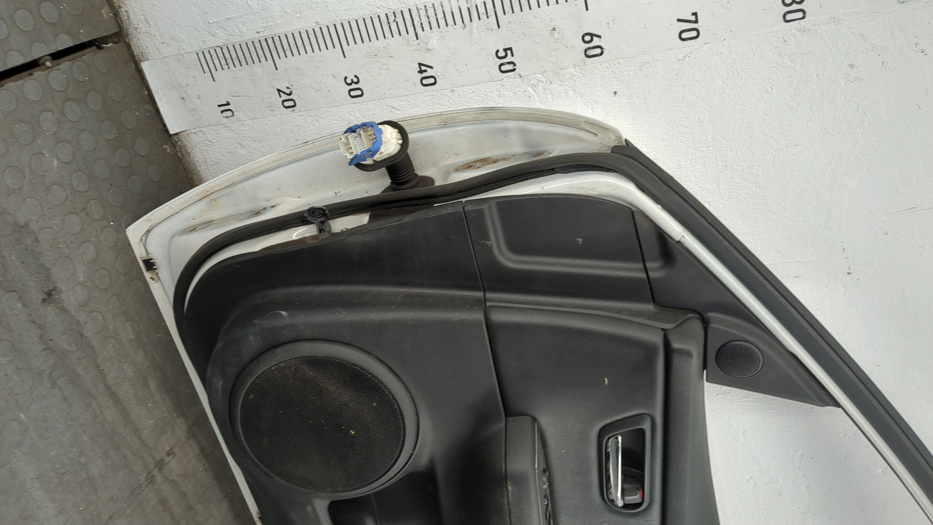 Дверь передняя правая