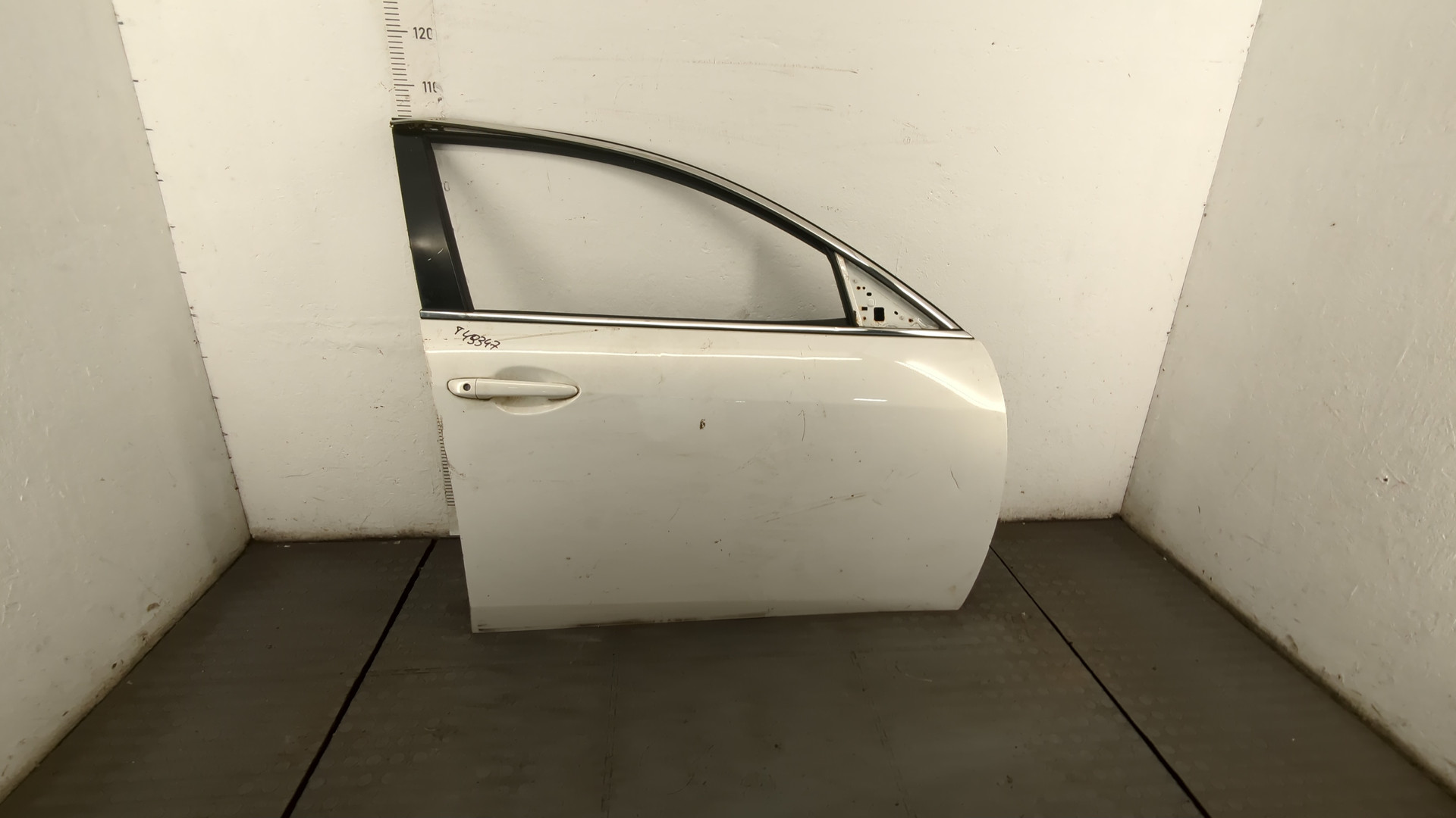 Дверь передняя правая