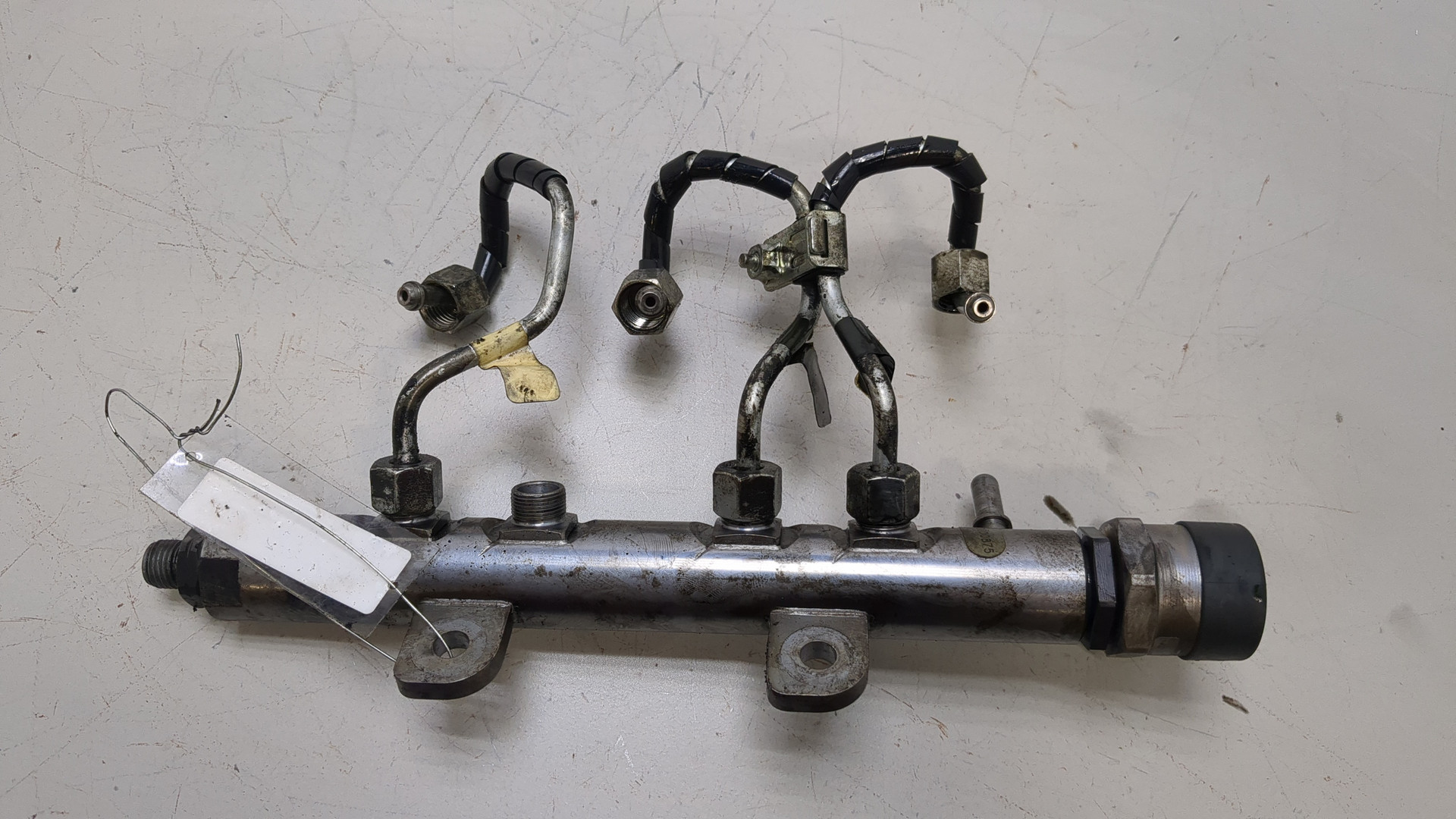 Рейка топливная (рампа)