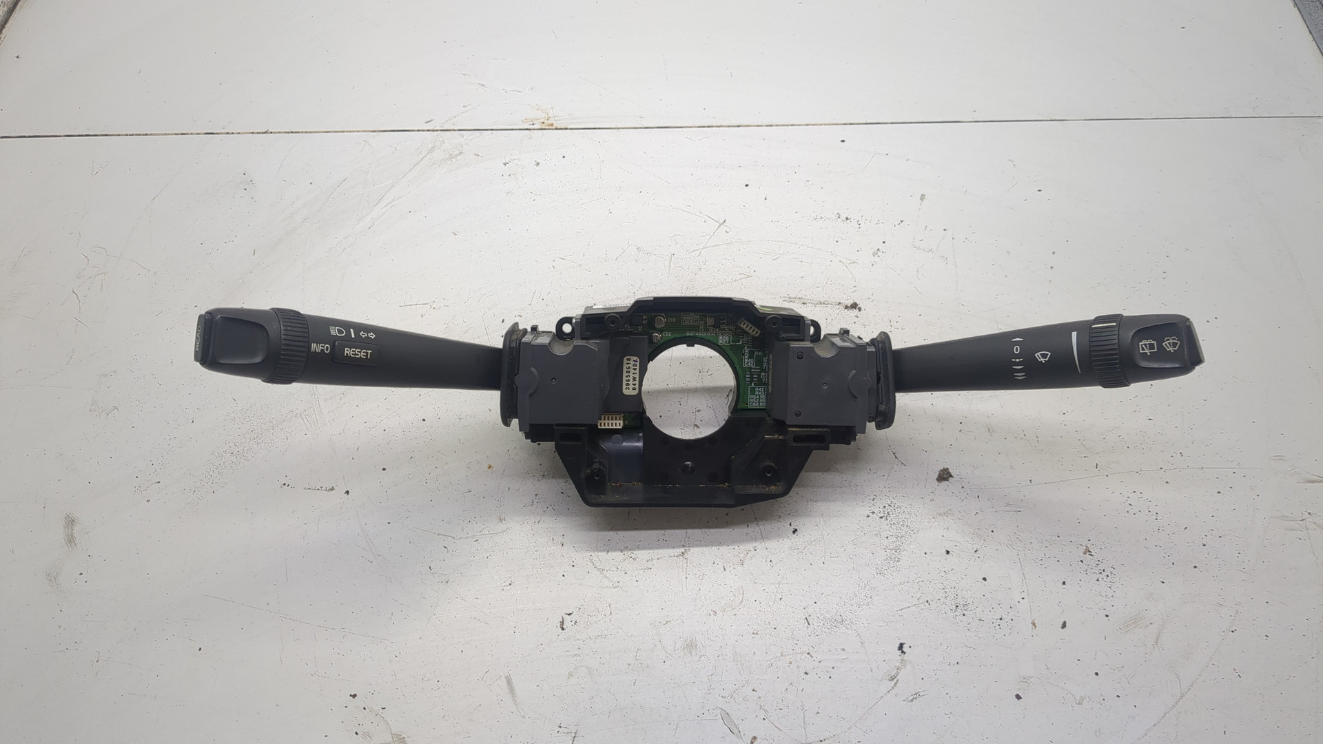 Переключатель подрулевой