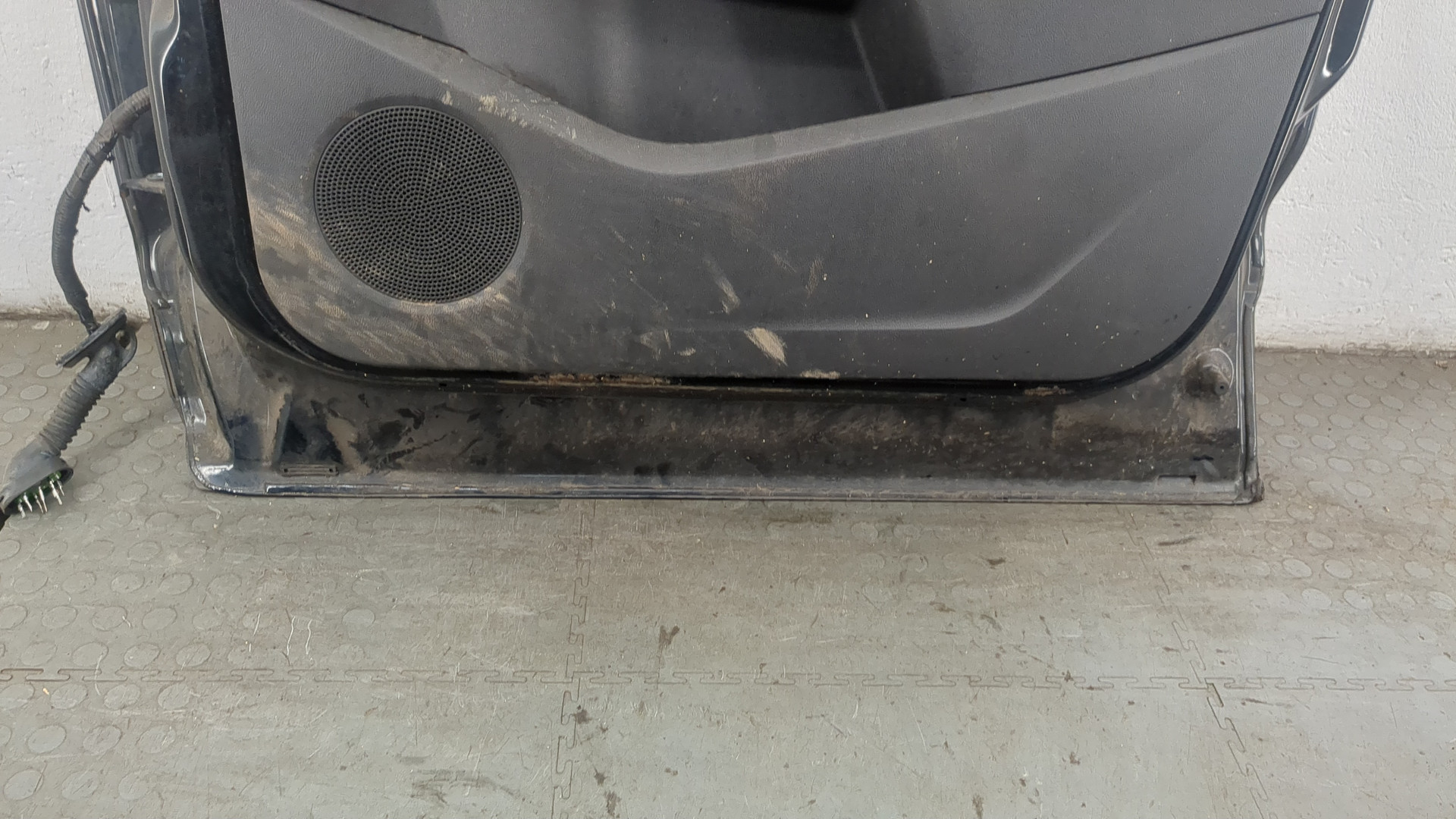 Дверь передняя правая