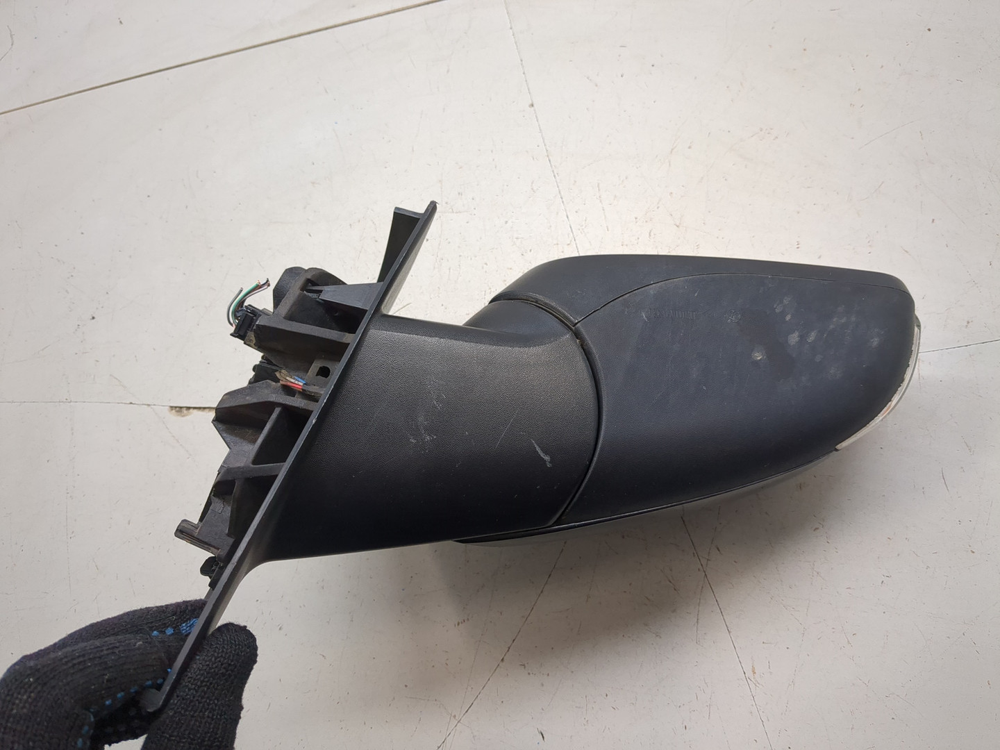 Зеркало правое электрическое