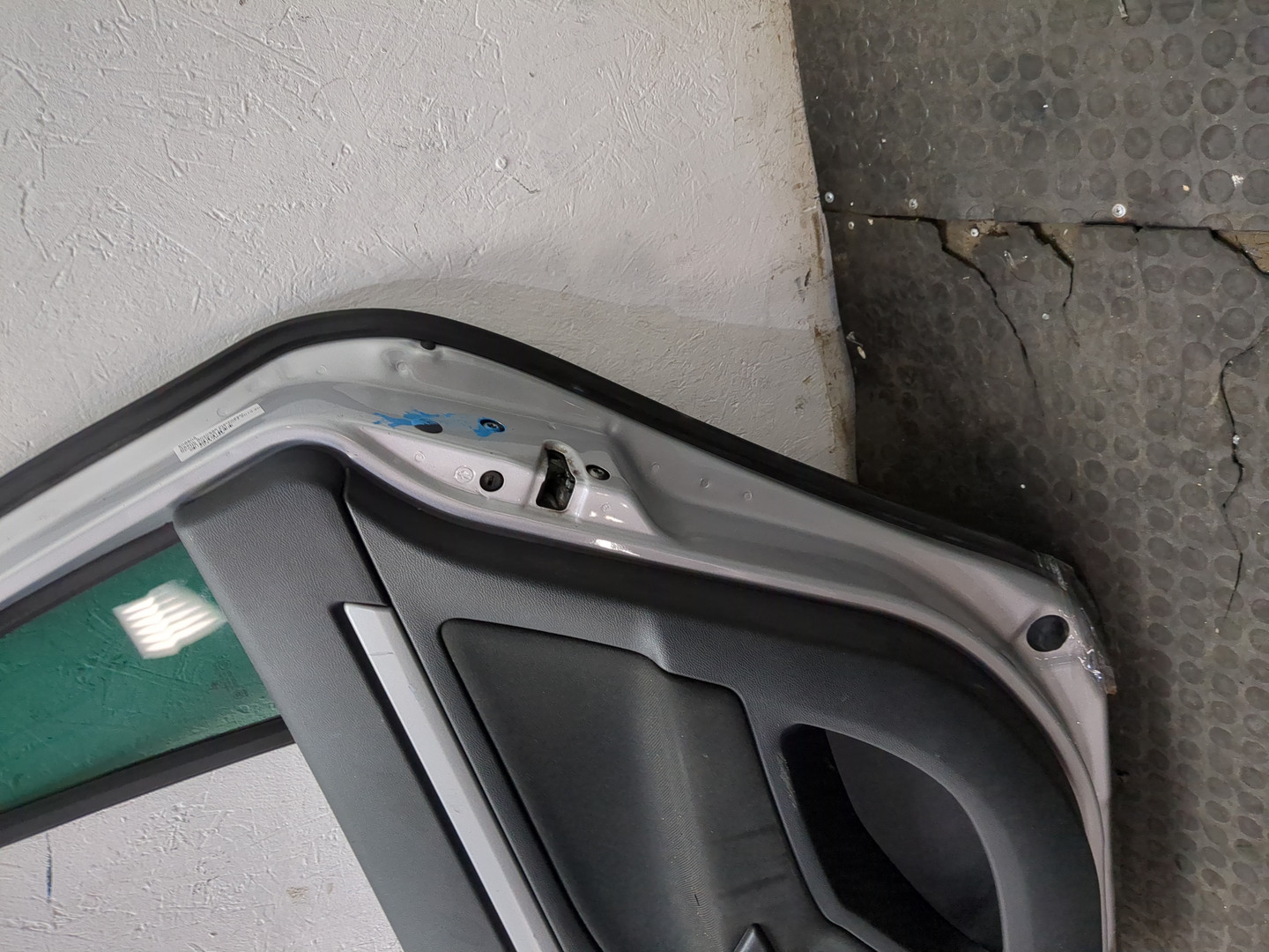 Дверь задняя правая