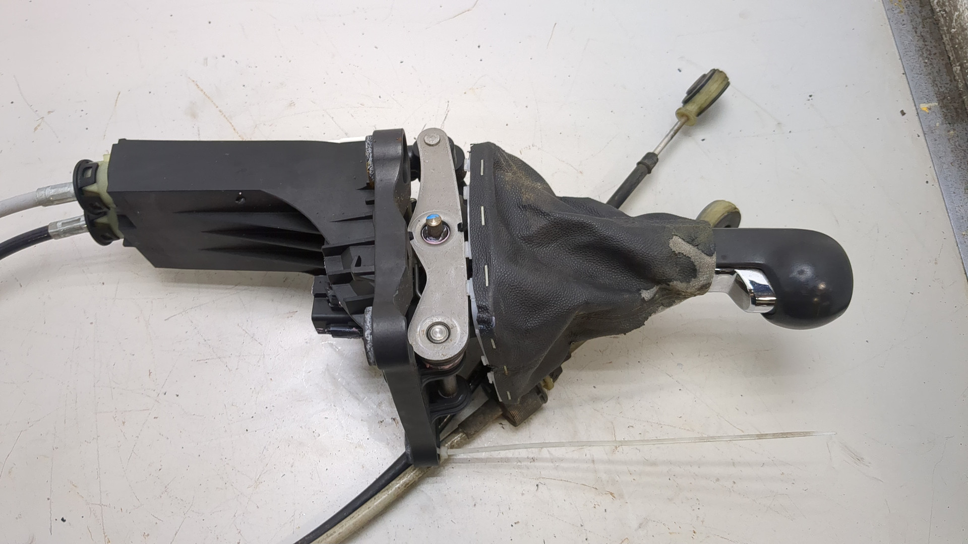 Кулиса МКПП / АКПП