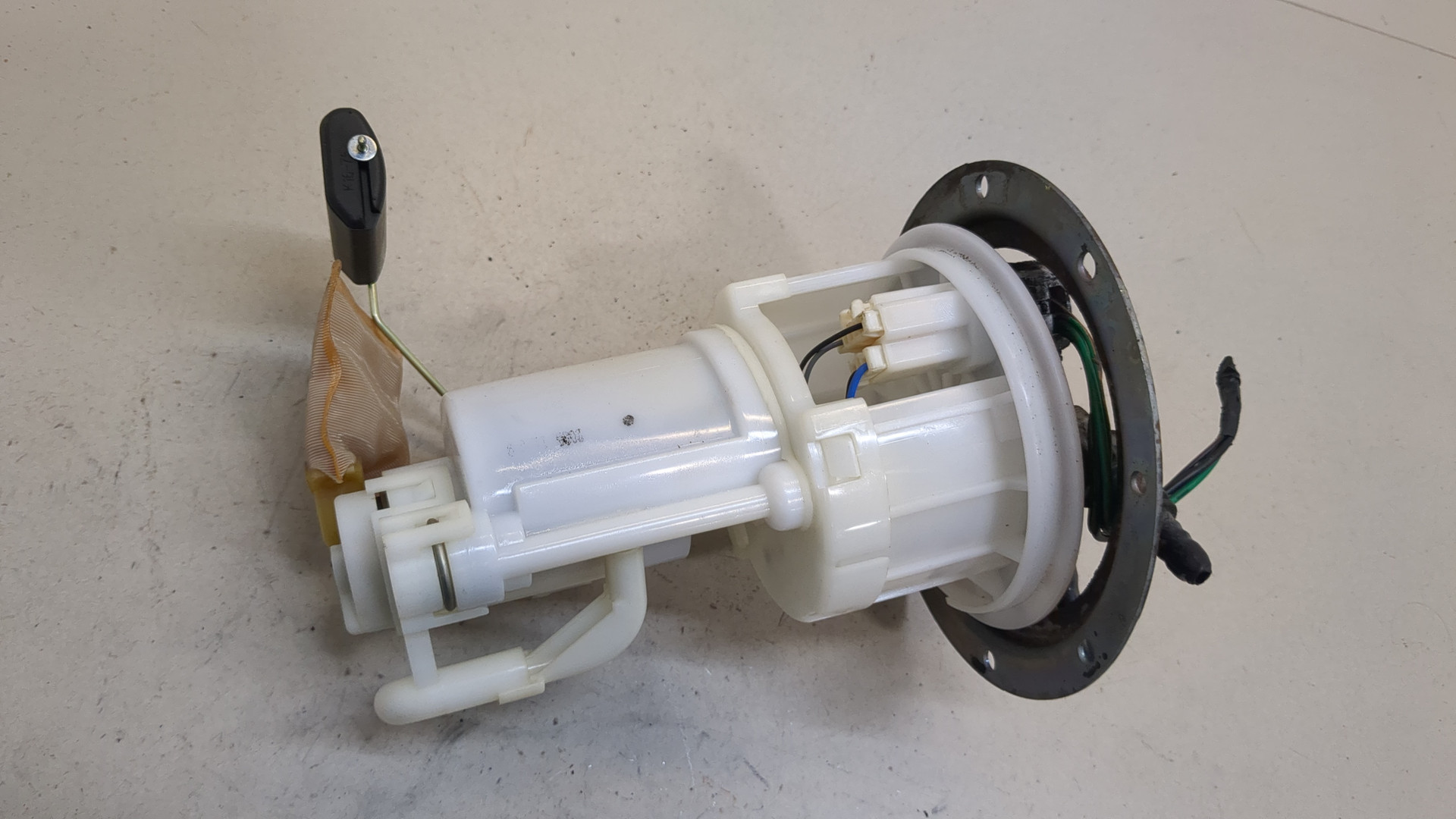 Насос топливный электрический