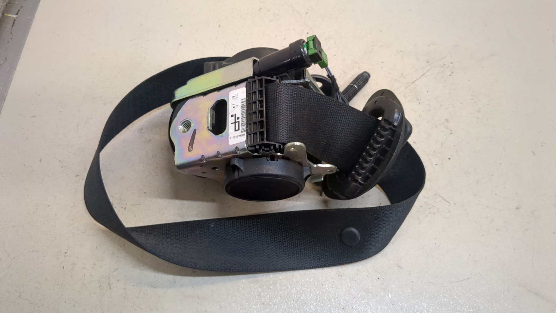 Ремень безопасности