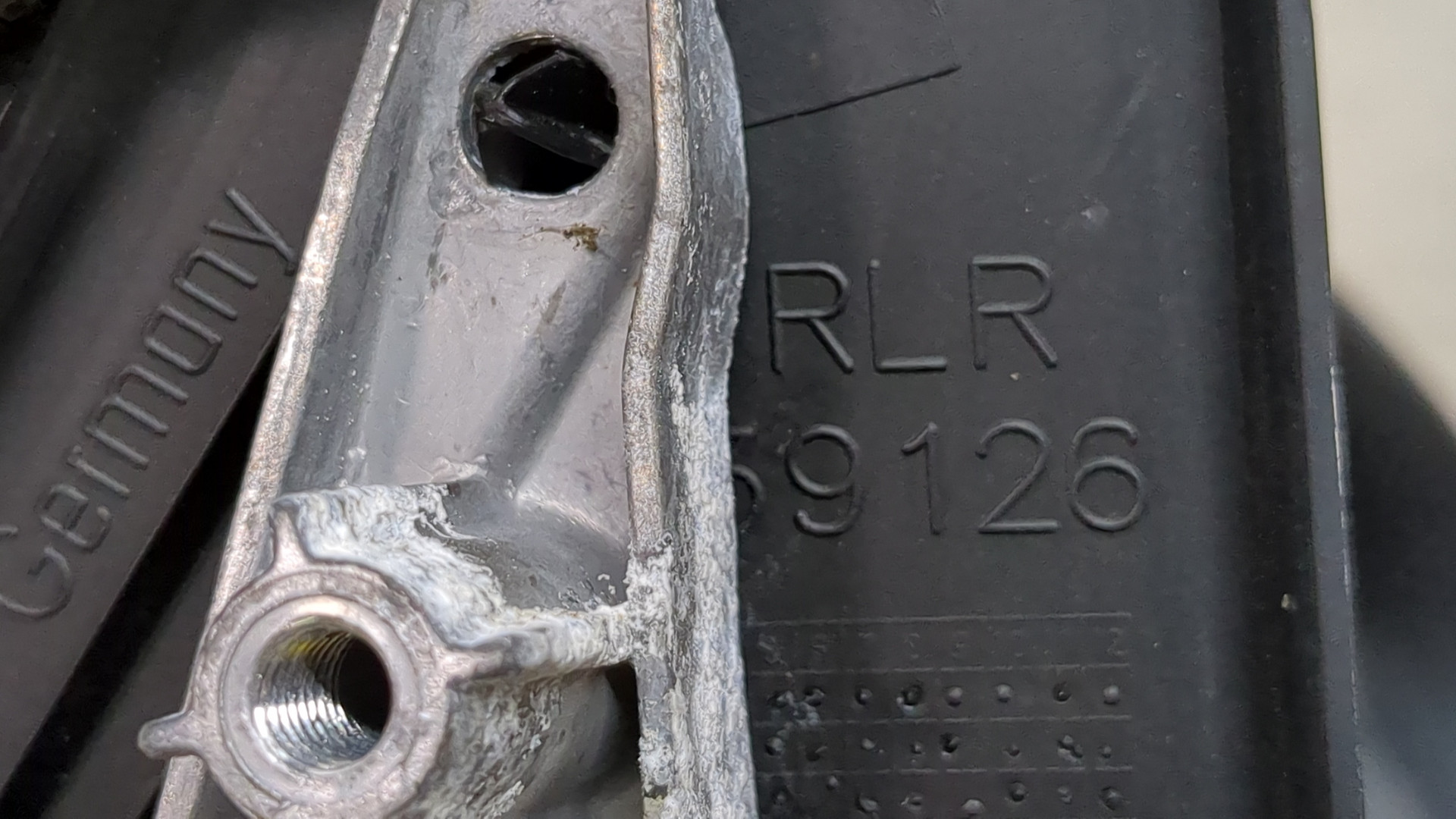 Зеркало правое электрическое