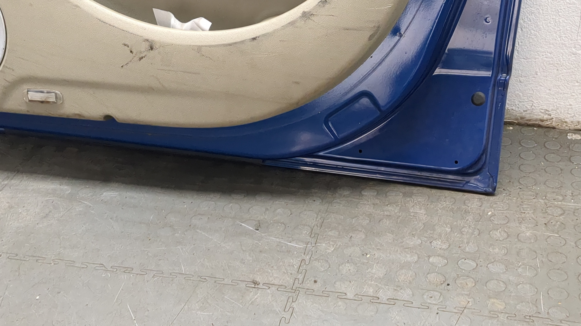 Дверь передняя правая