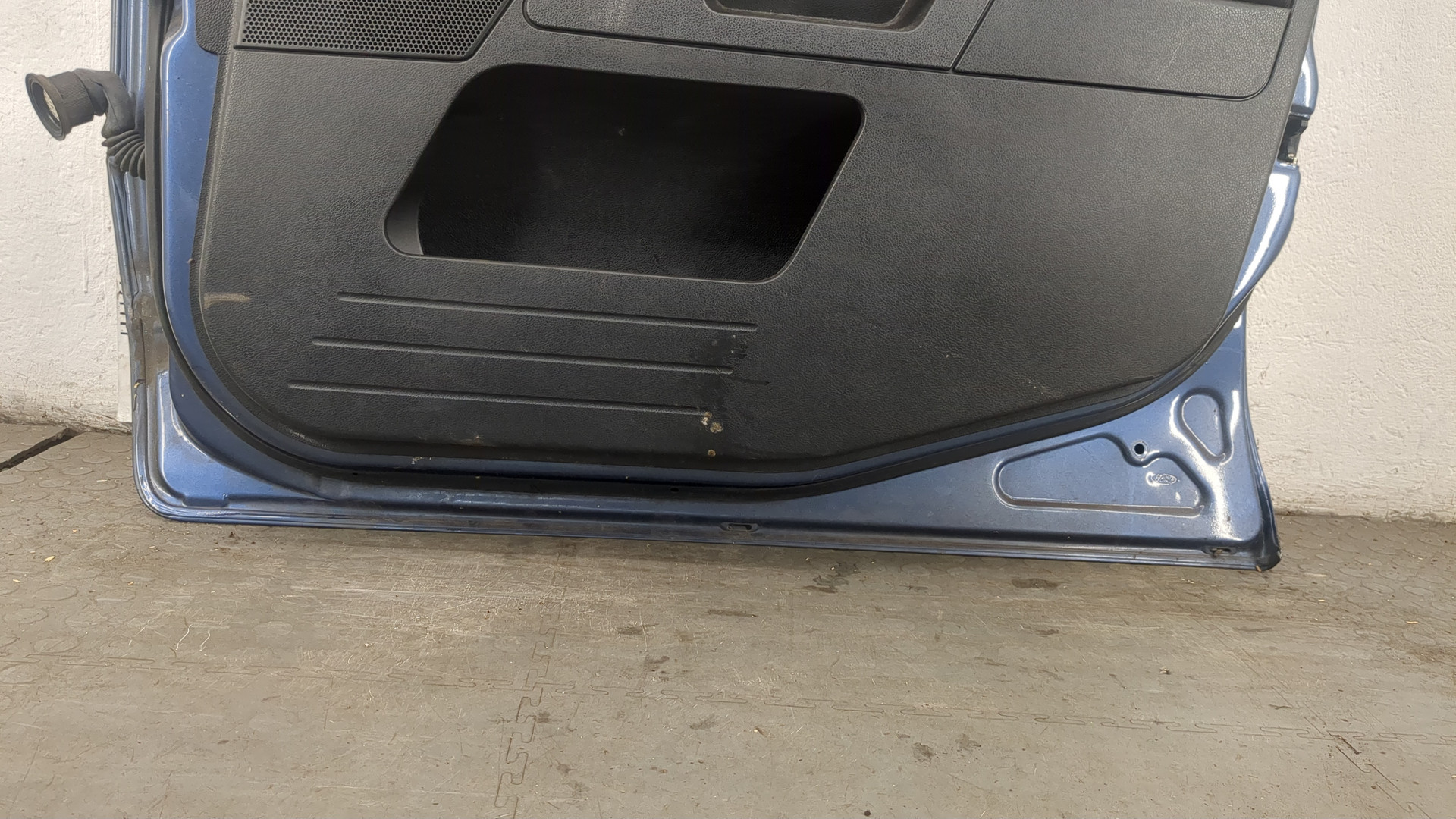 Дверь передняя правая