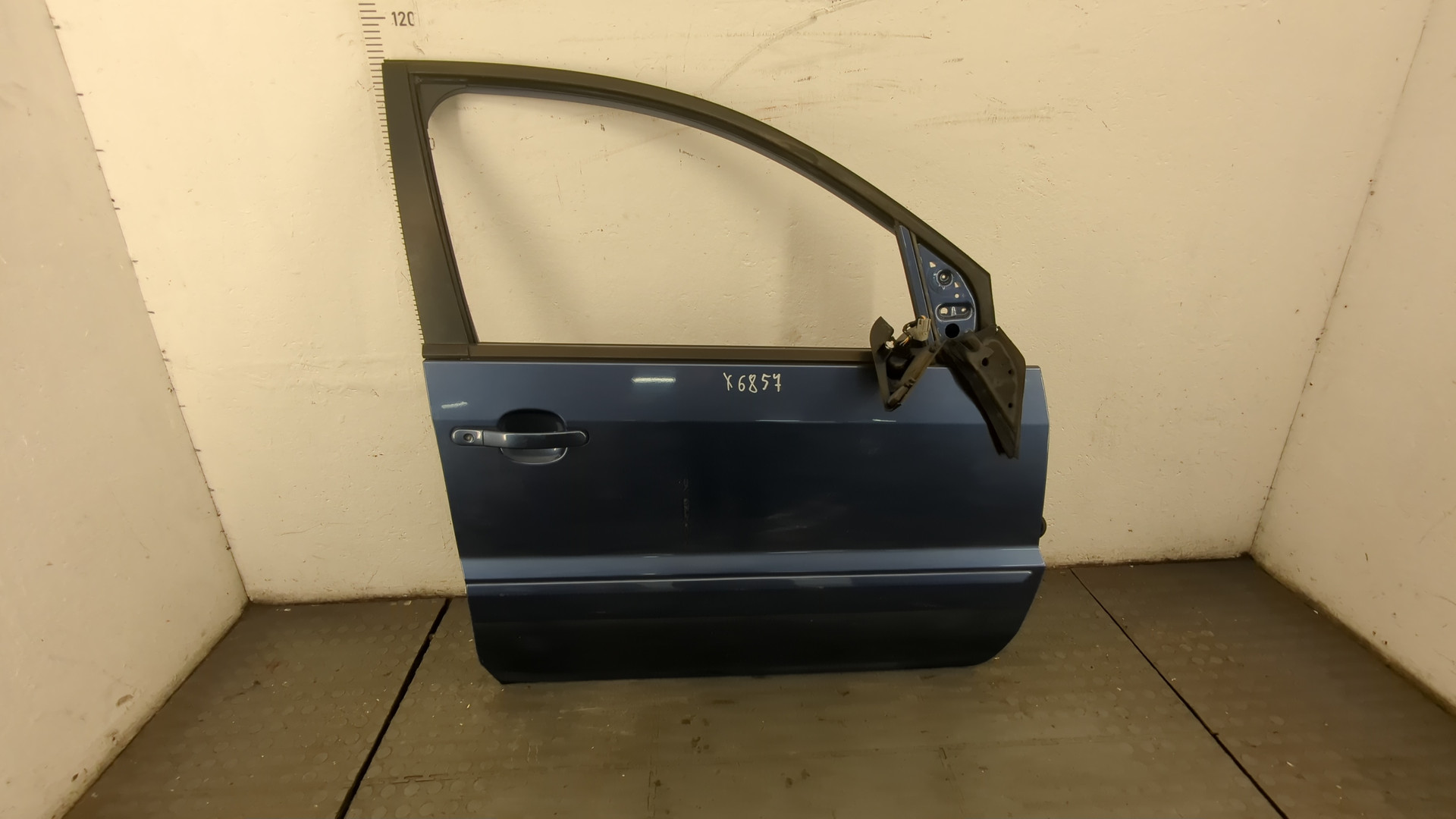 Дверь передняя правая