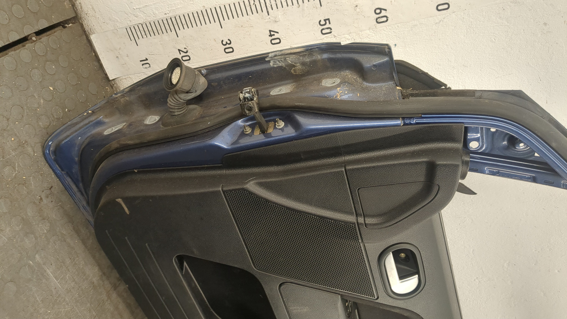 Дверь передняя правая