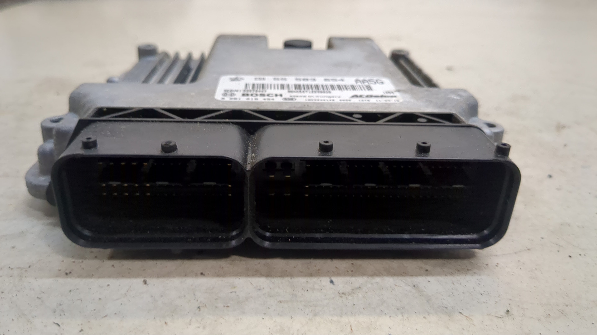 Блок управления двигателем