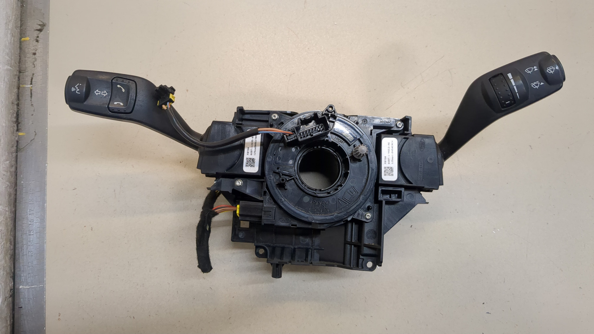 Переключатель подрулевой