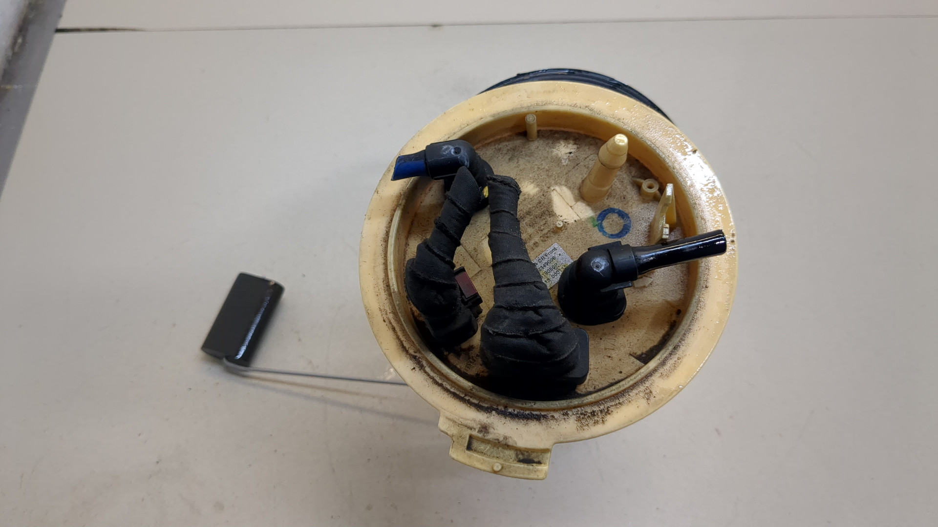 Насос топливный электрический