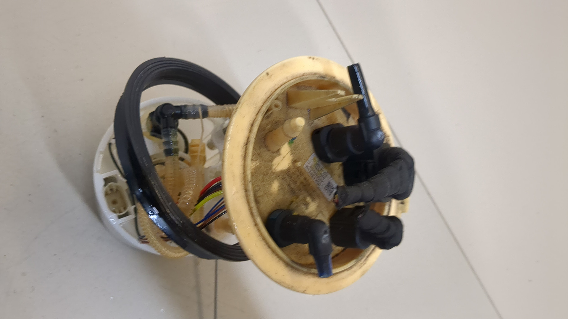 Насос топливный электрический