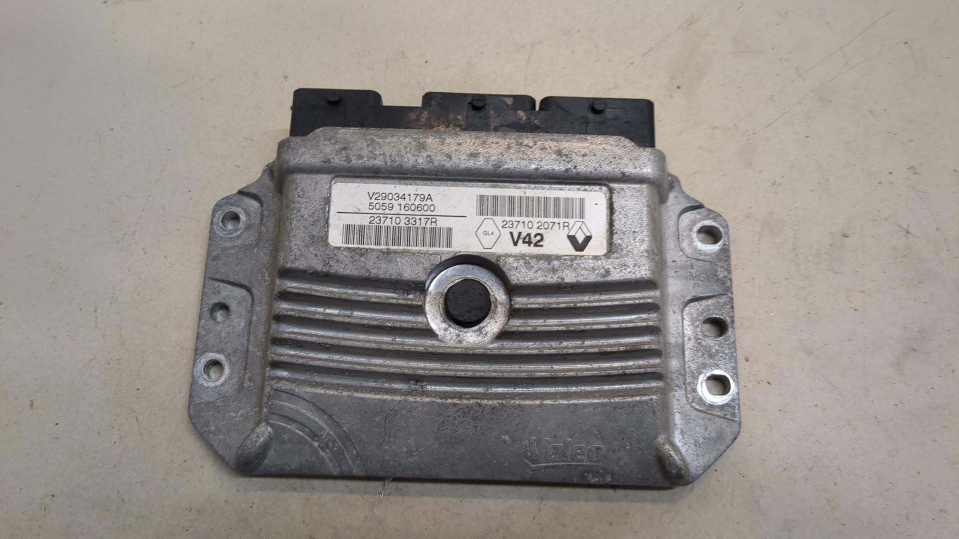 Блок управления двигателем