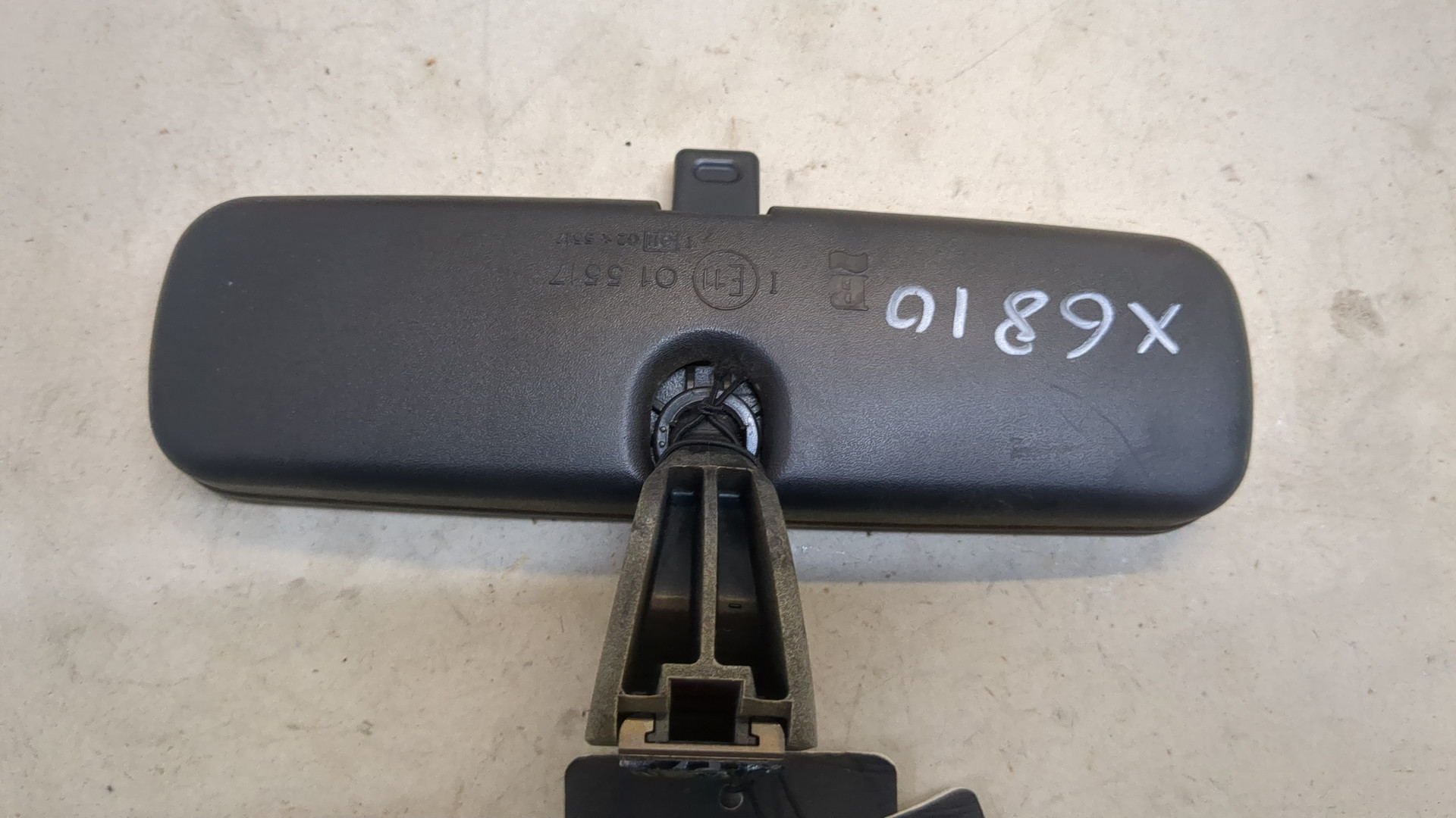 Зеркало заднего вида