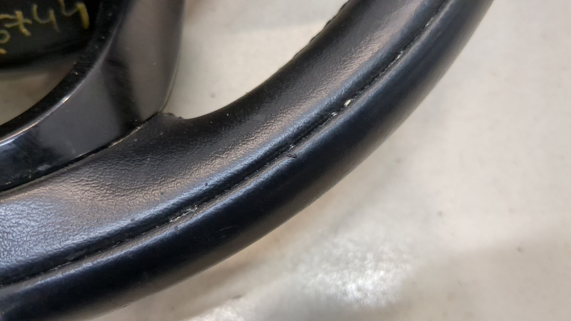 Рулевое колесо (руль)