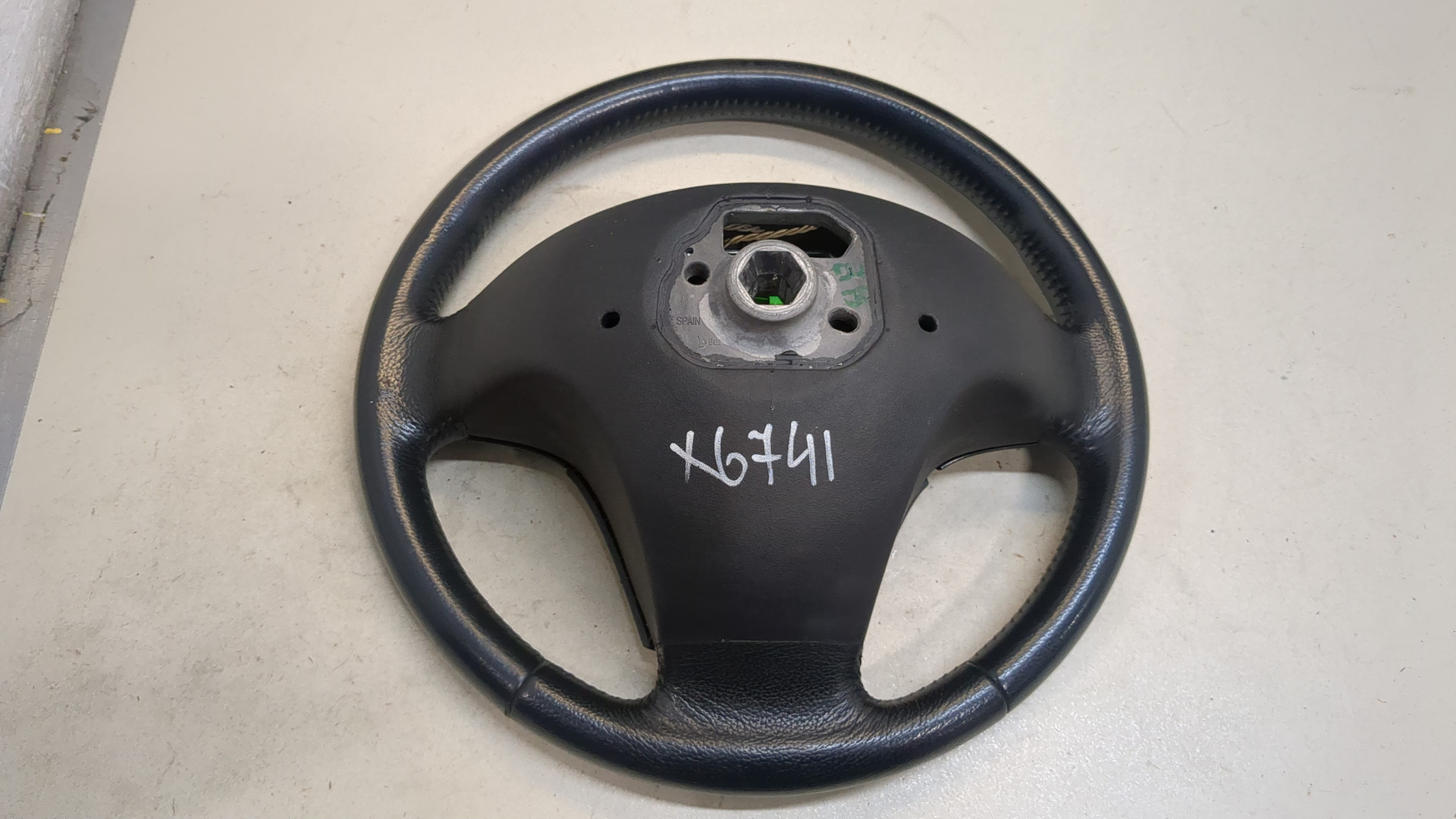 Рулевое колесо (руль)