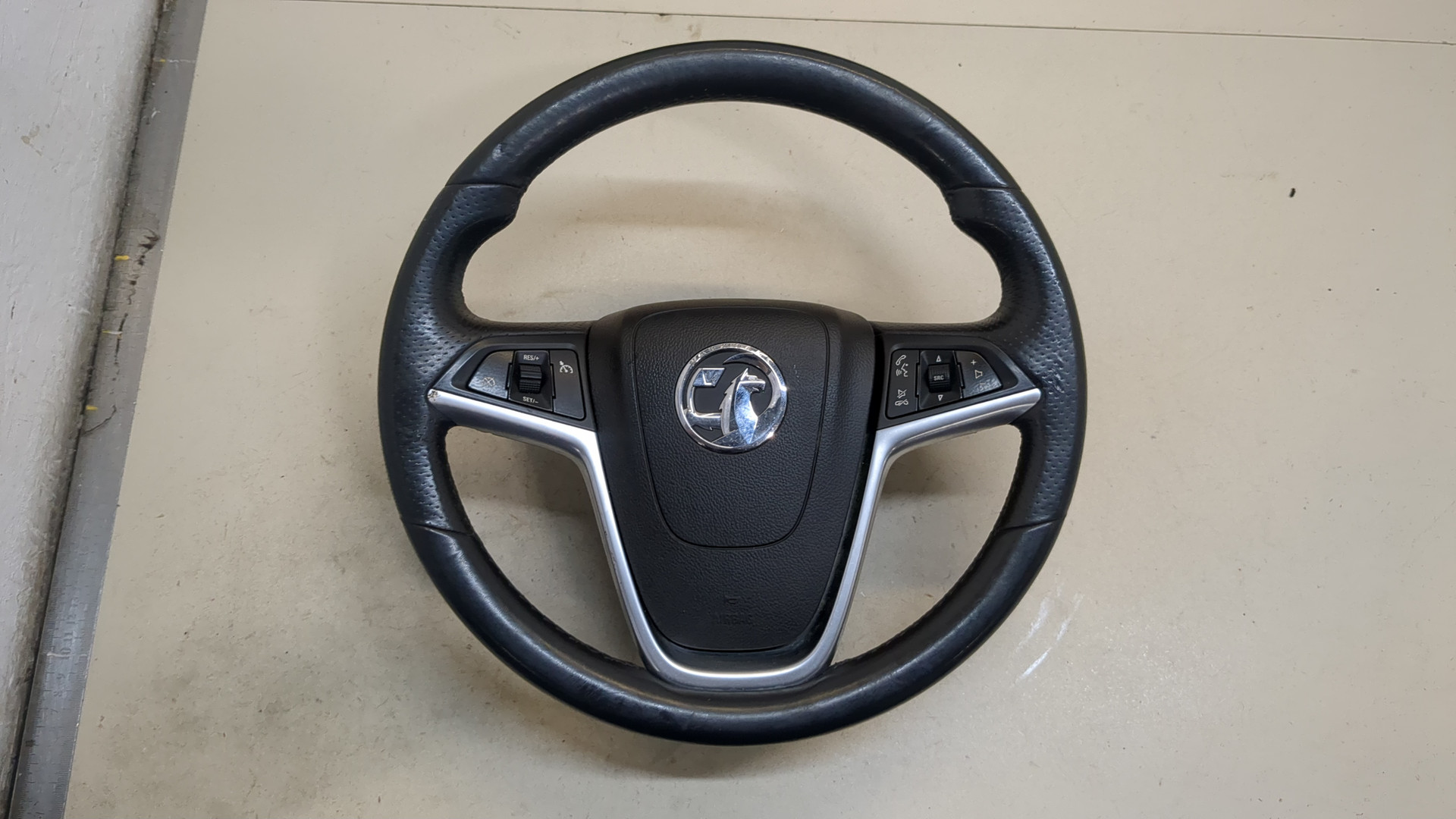 Рулевое колесо (руль)