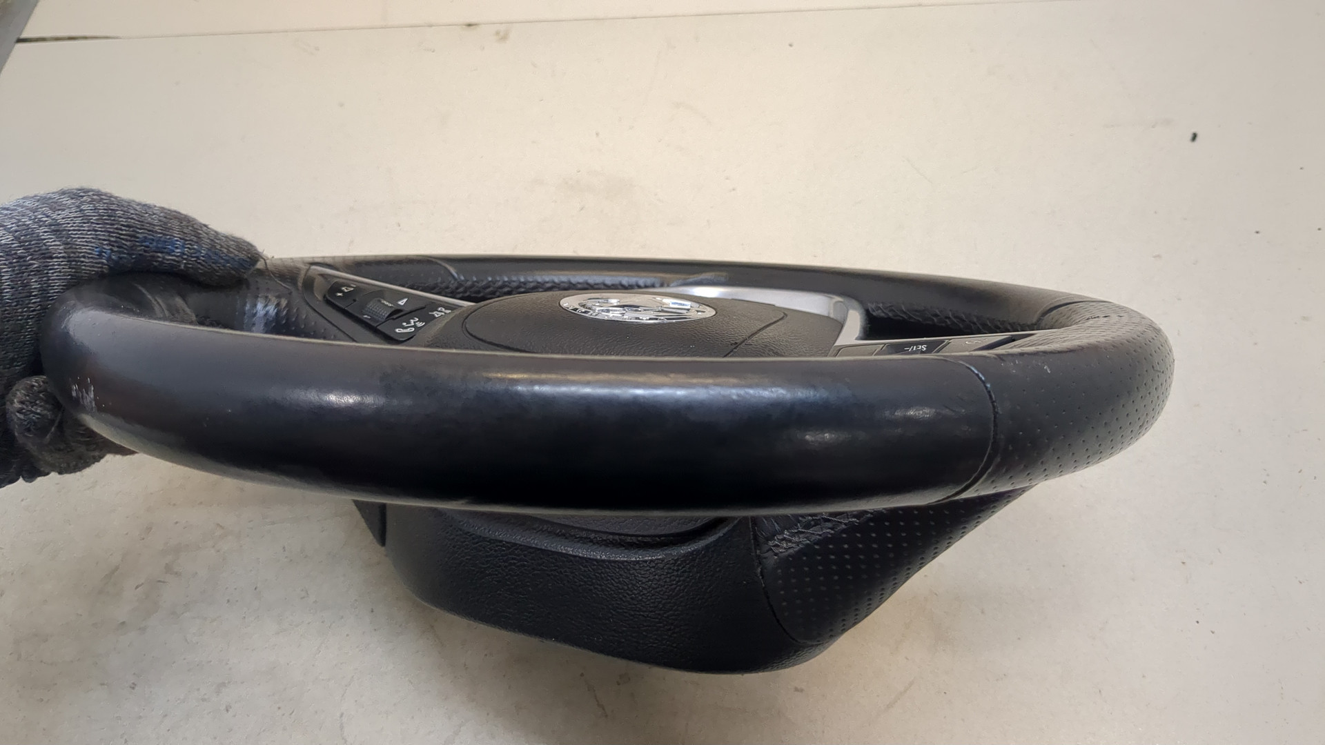 Рулевое колесо (руль)