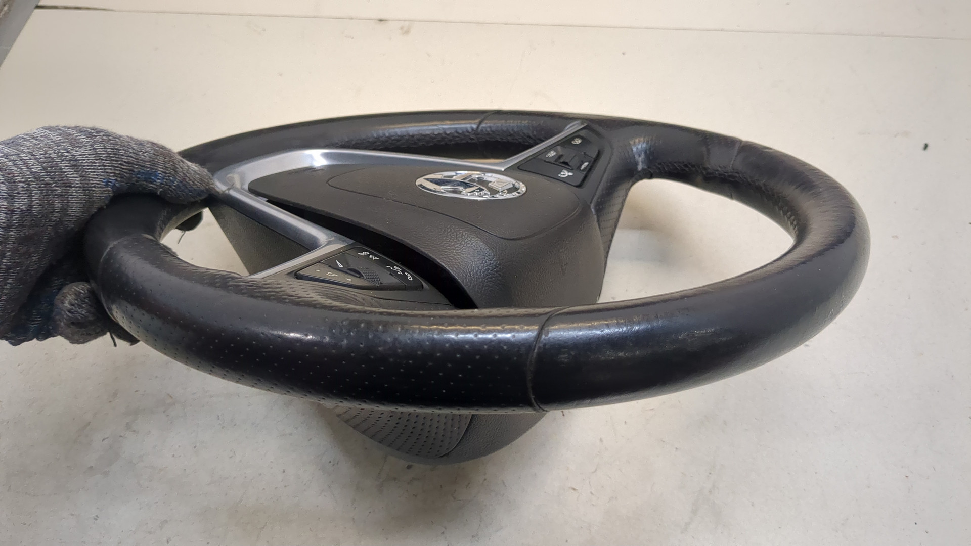 Рулевое колесо (руль)