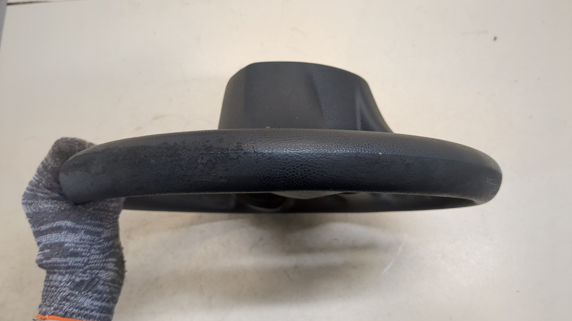 Рулевое колесо (руль)