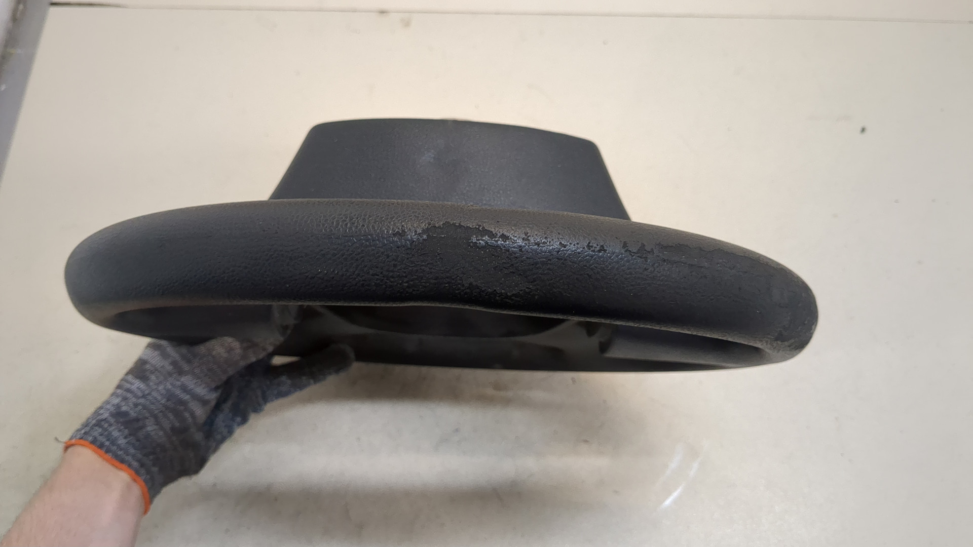 Рулевое колесо (руль)