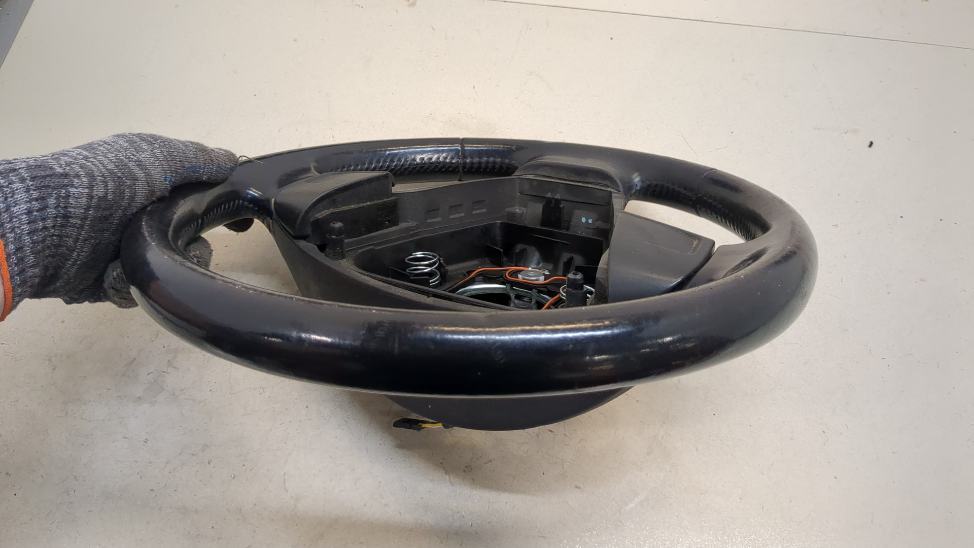 Рулевое колесо (руль)