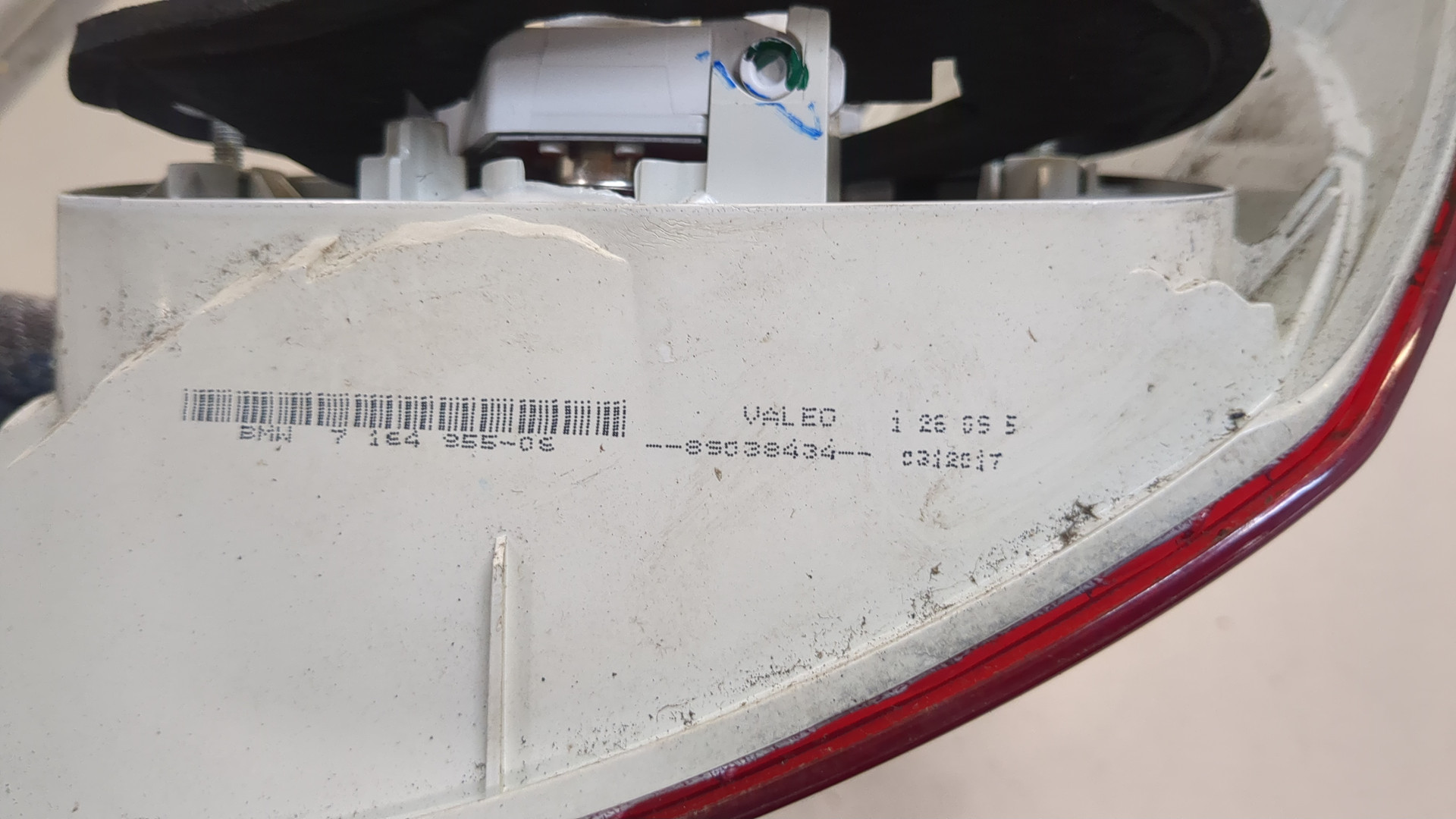 Фонарь задний левый