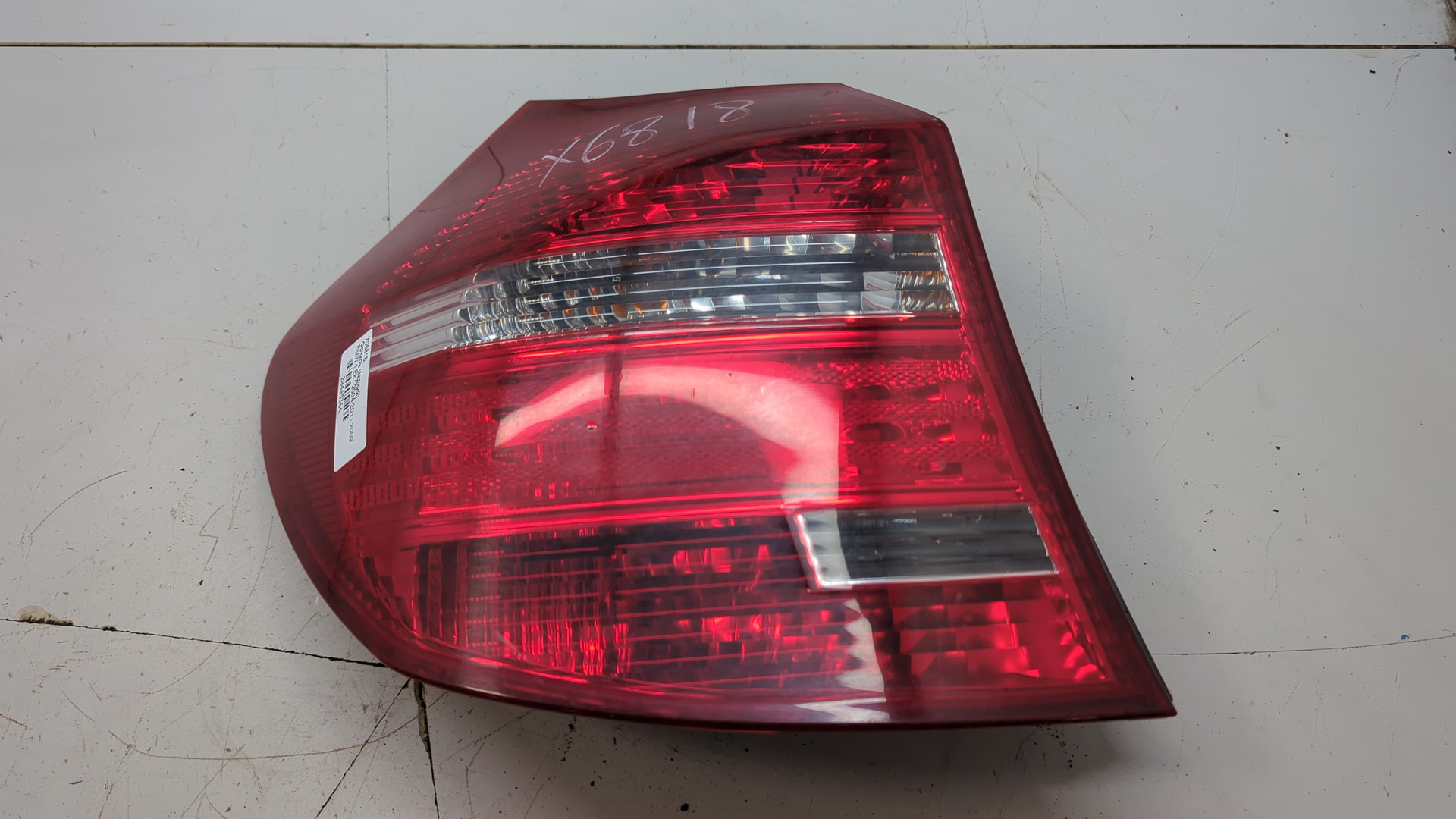 Фонарь задний левый