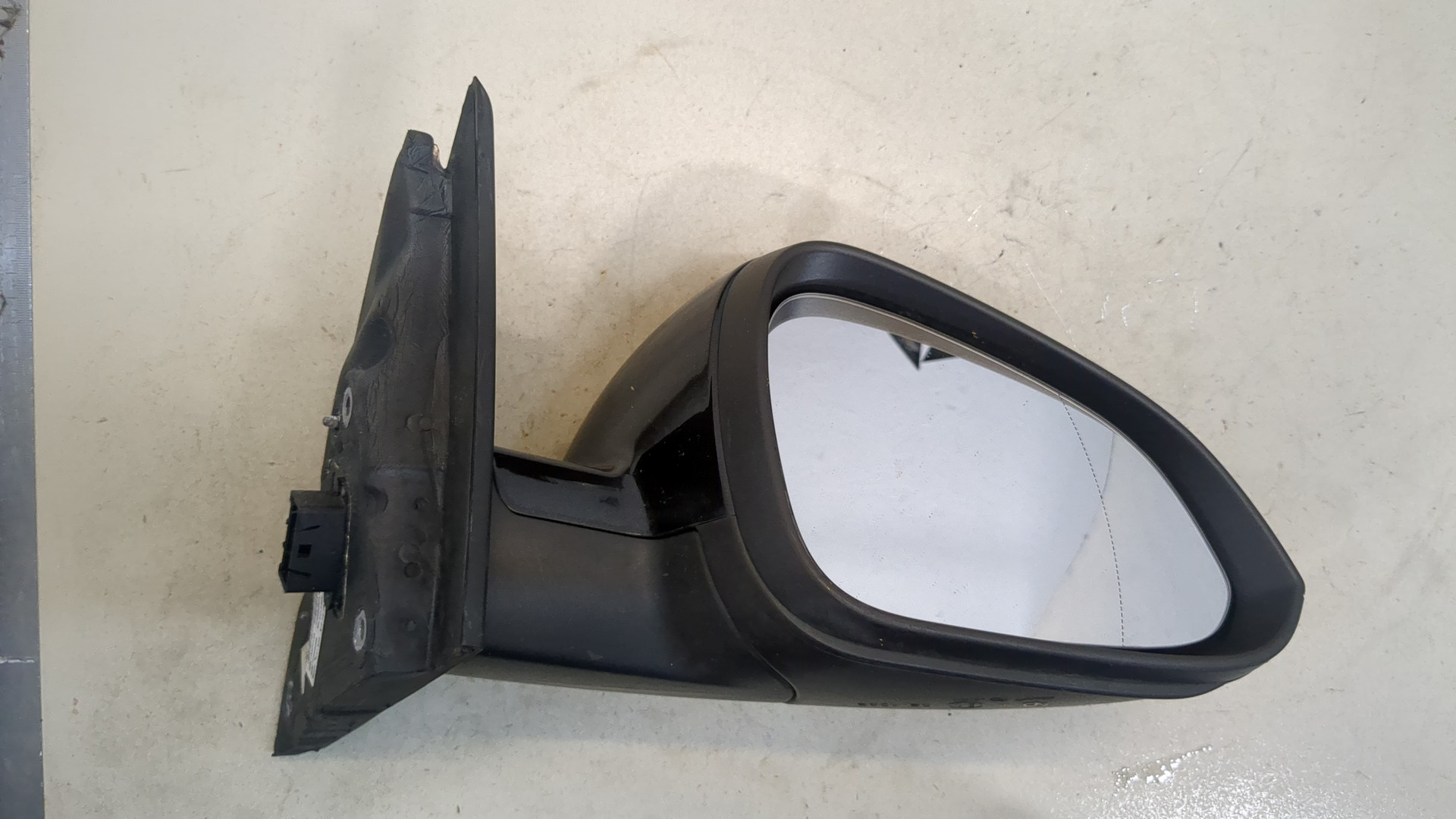 Зеркало правое электрическое