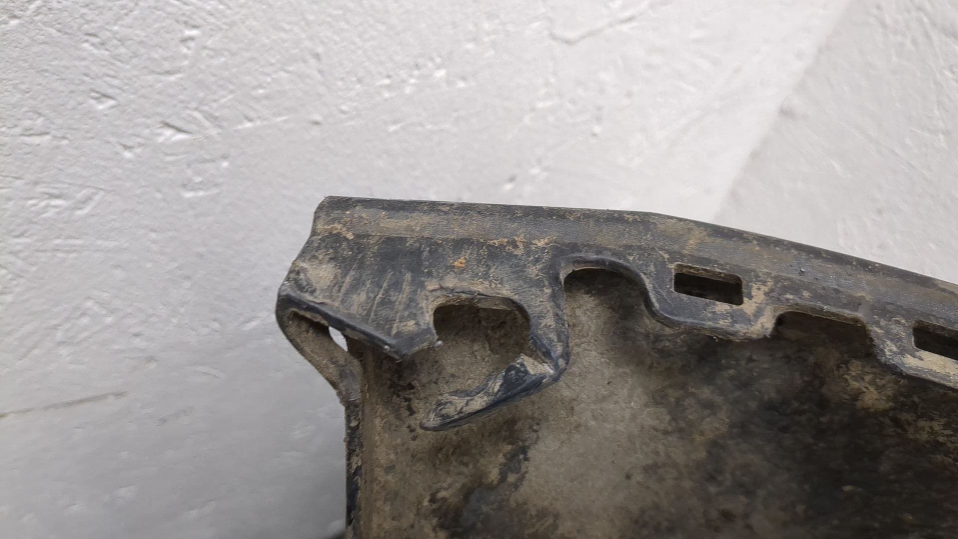 Бампер передний