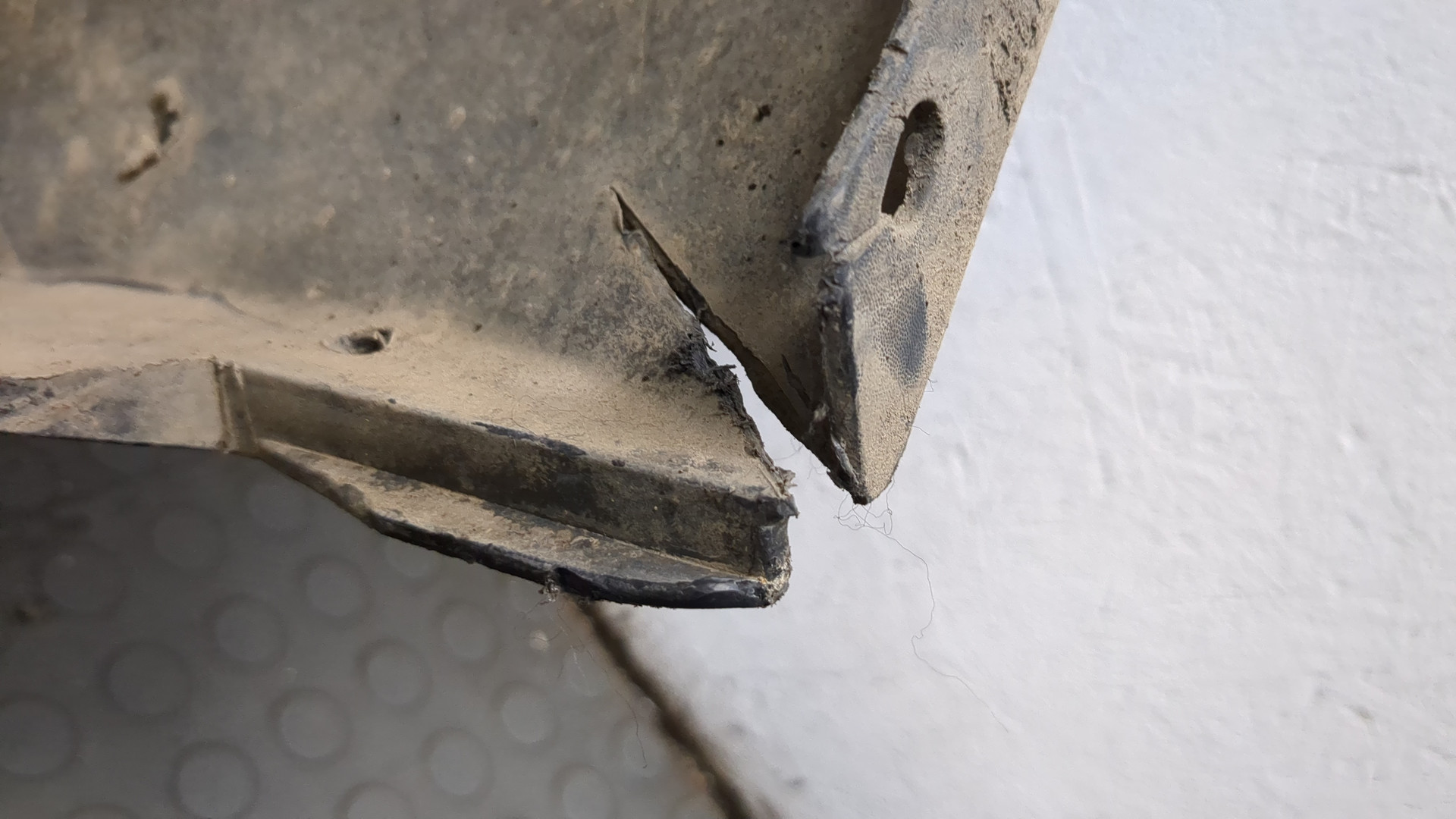 Бампер передний