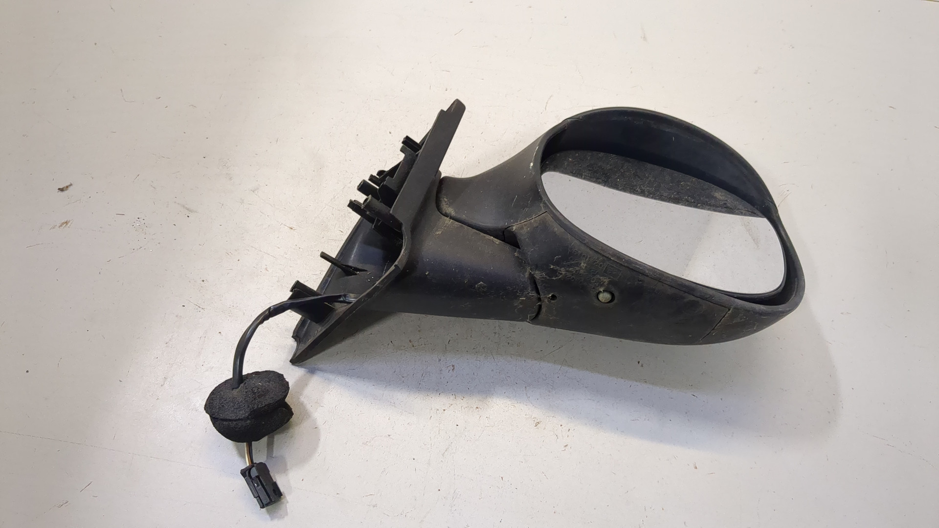 Зеркало правое электрическое