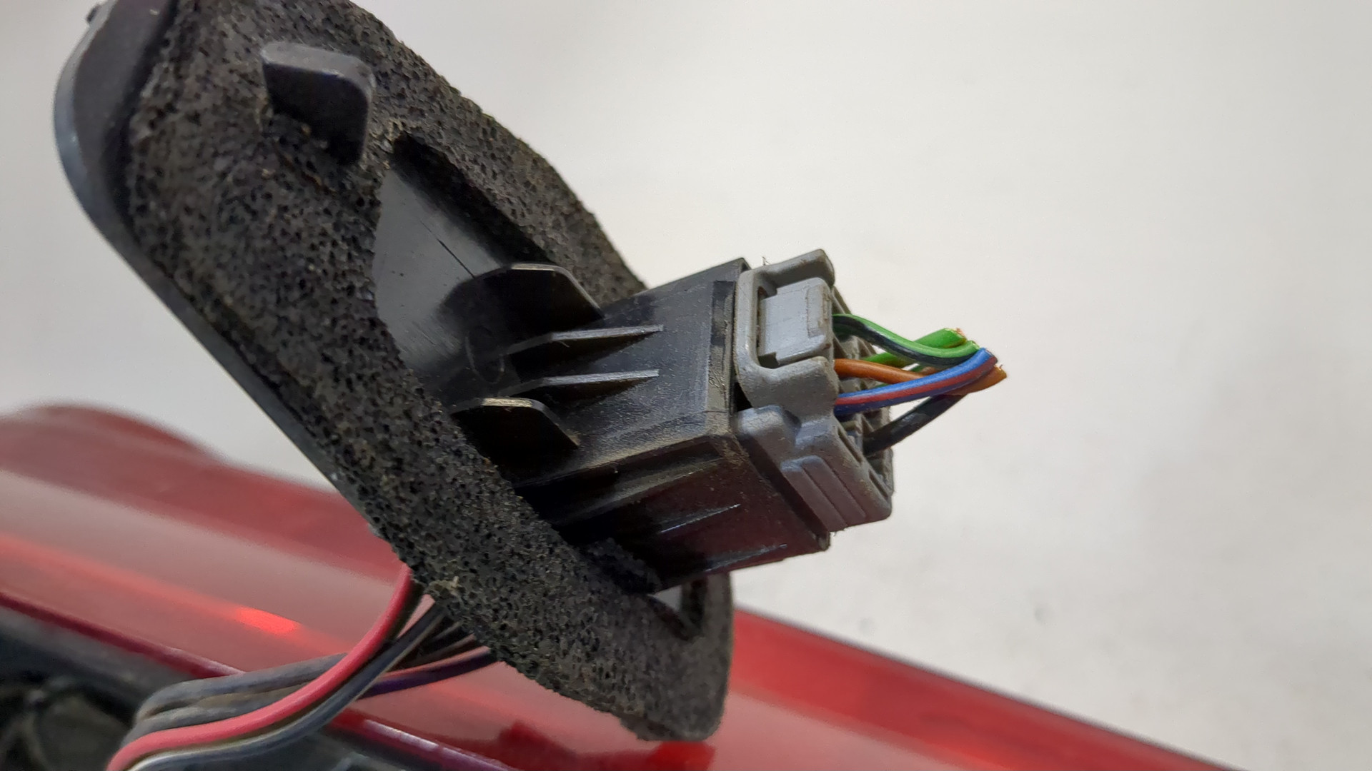 Фонарь задний правый