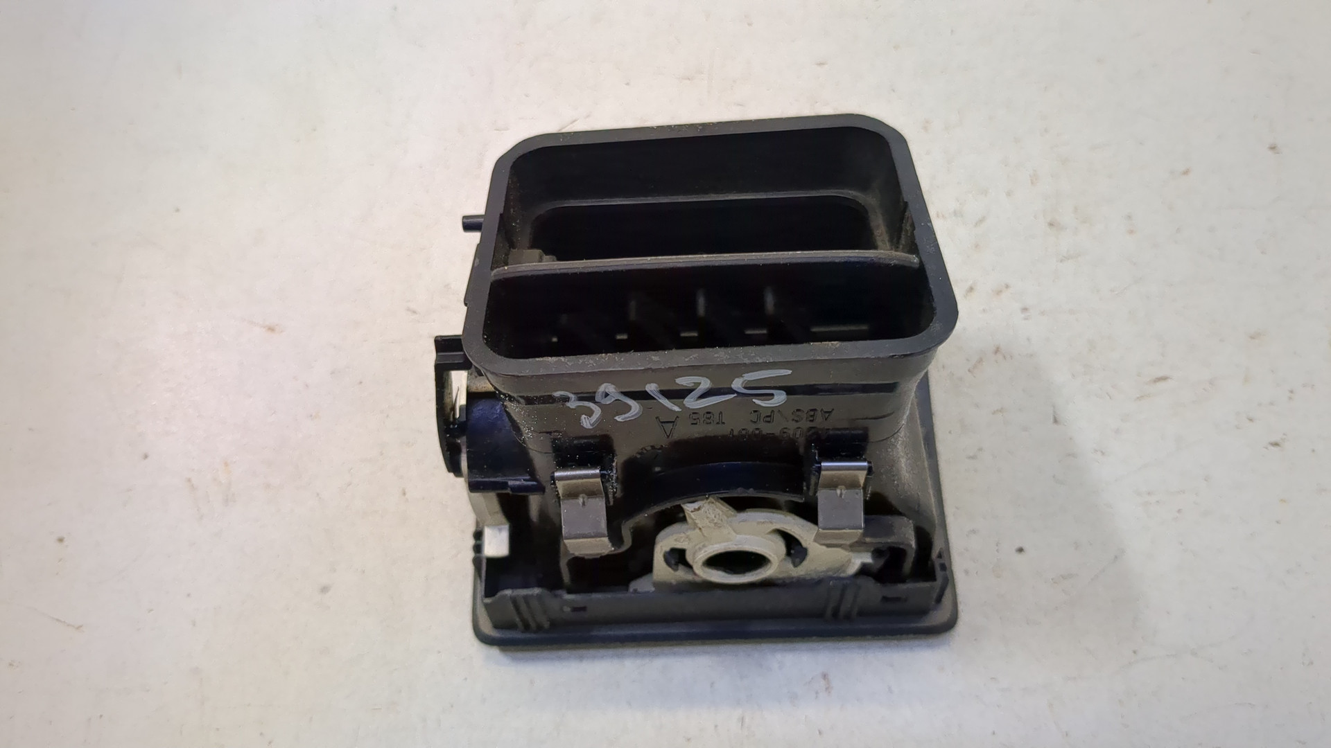 Дефлектор воздушный