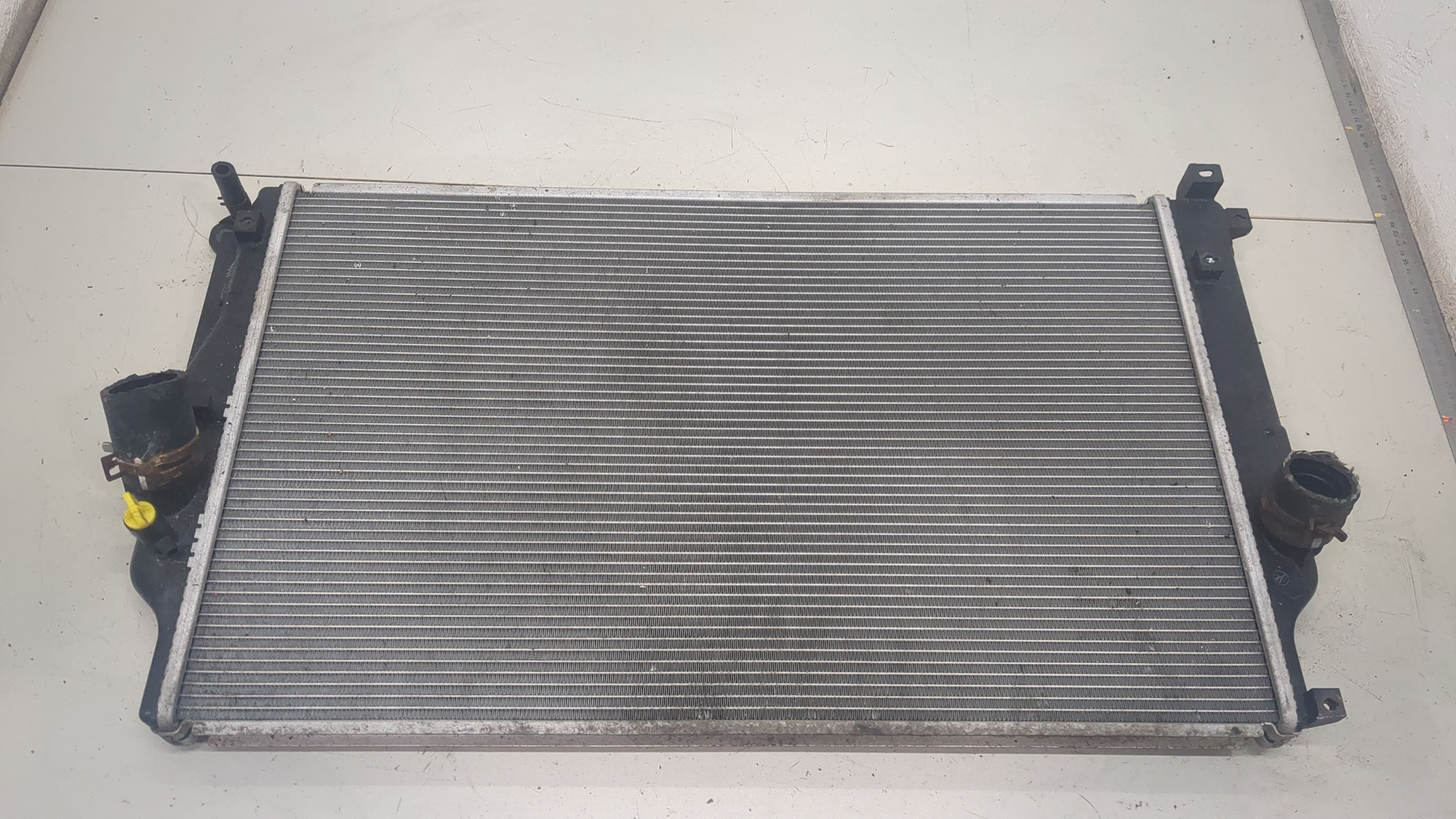 Радиатор охлаждения двигателя основной