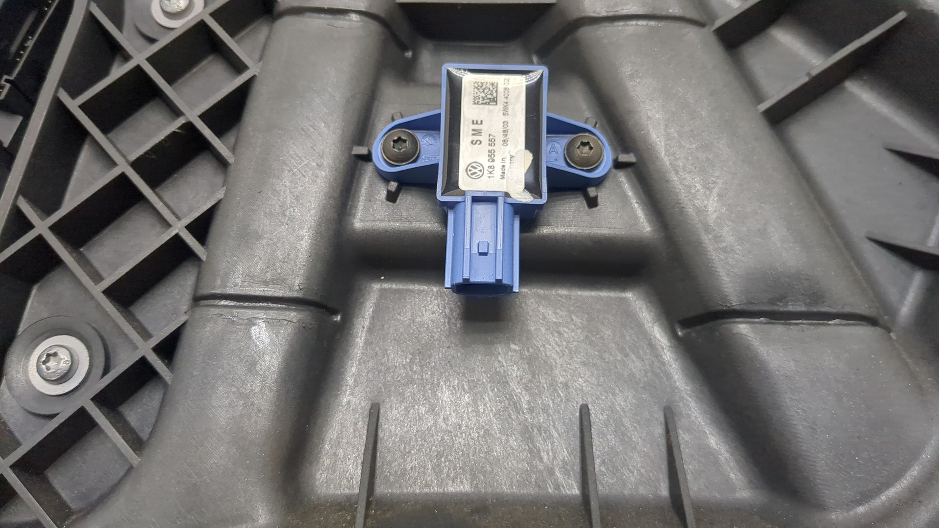 Стеклоподъемник электр. передний правый