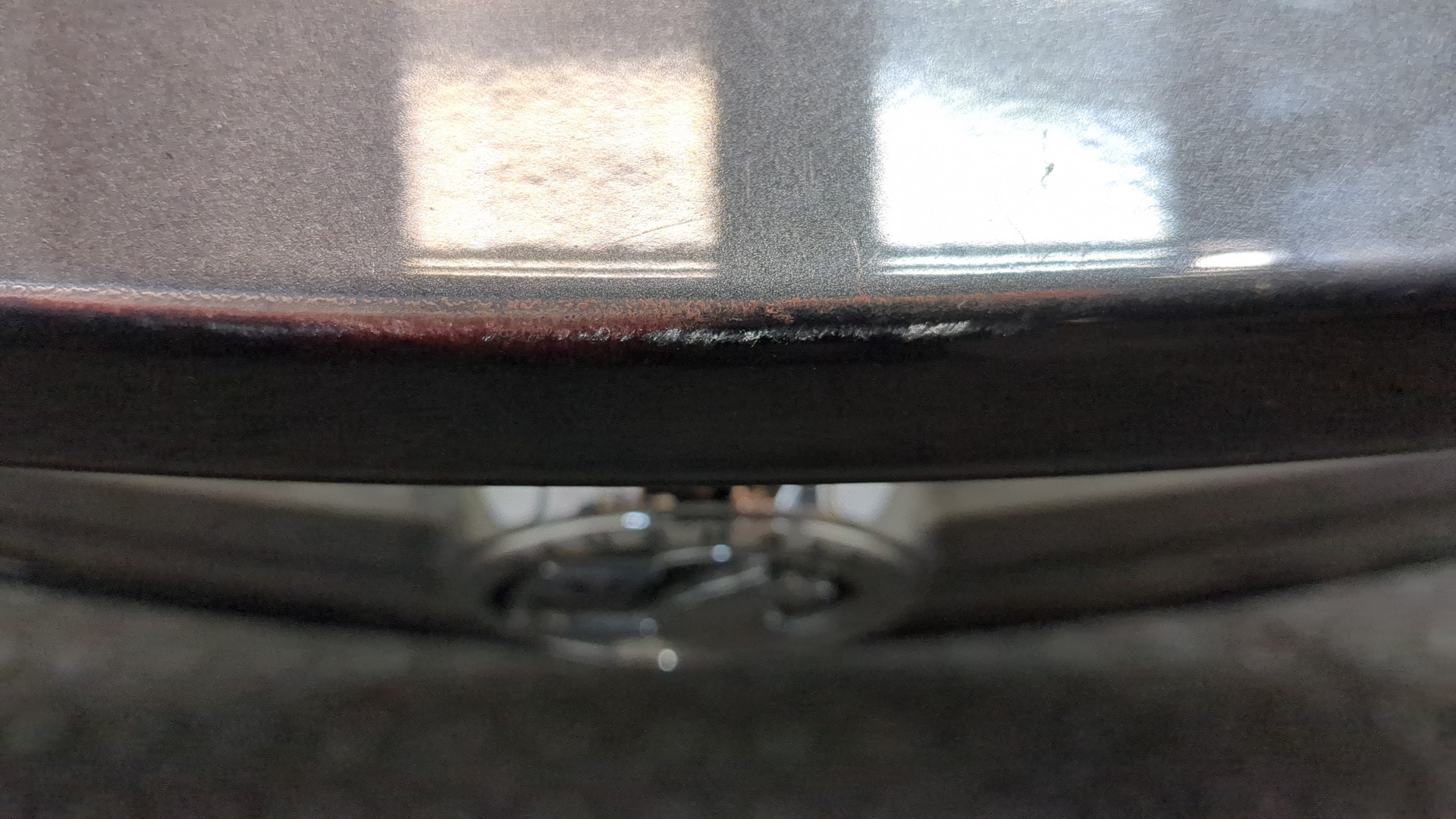 Дверь багажника