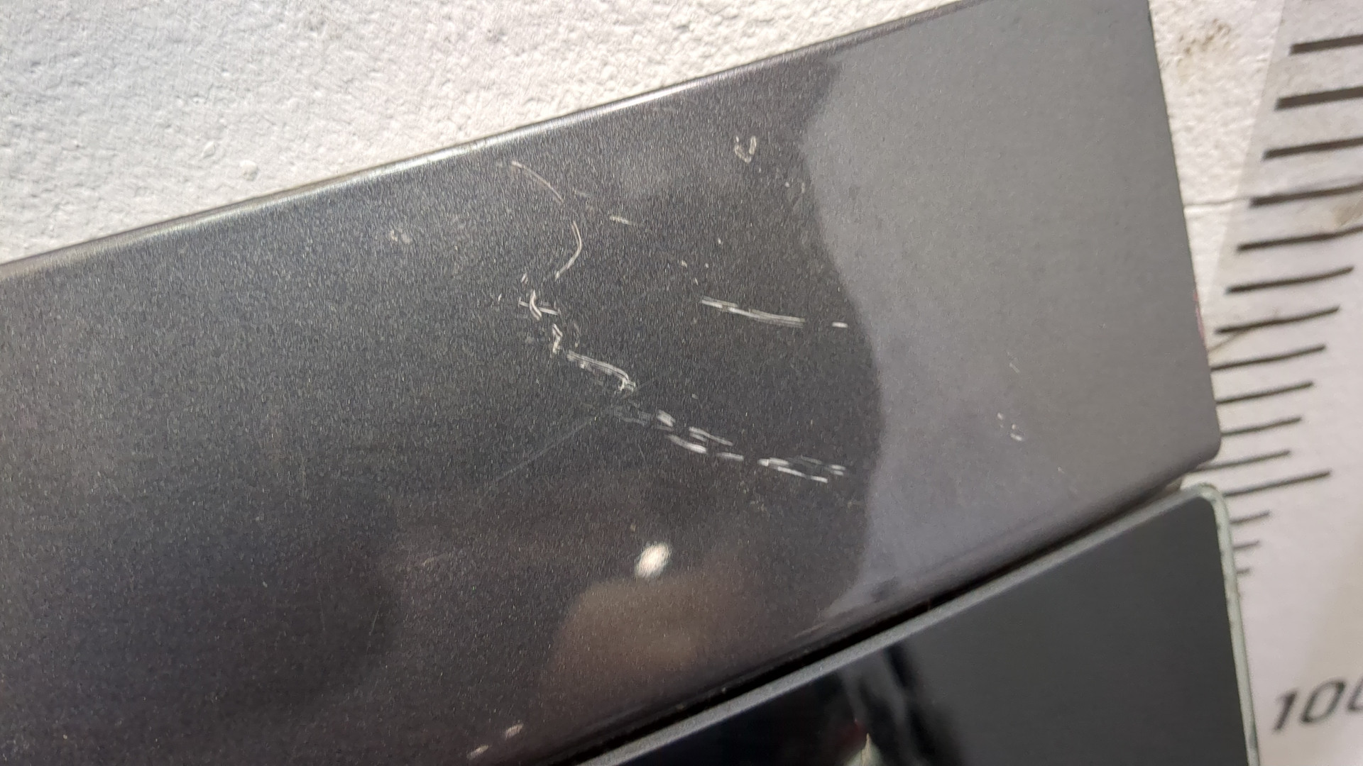 Дверь багажника