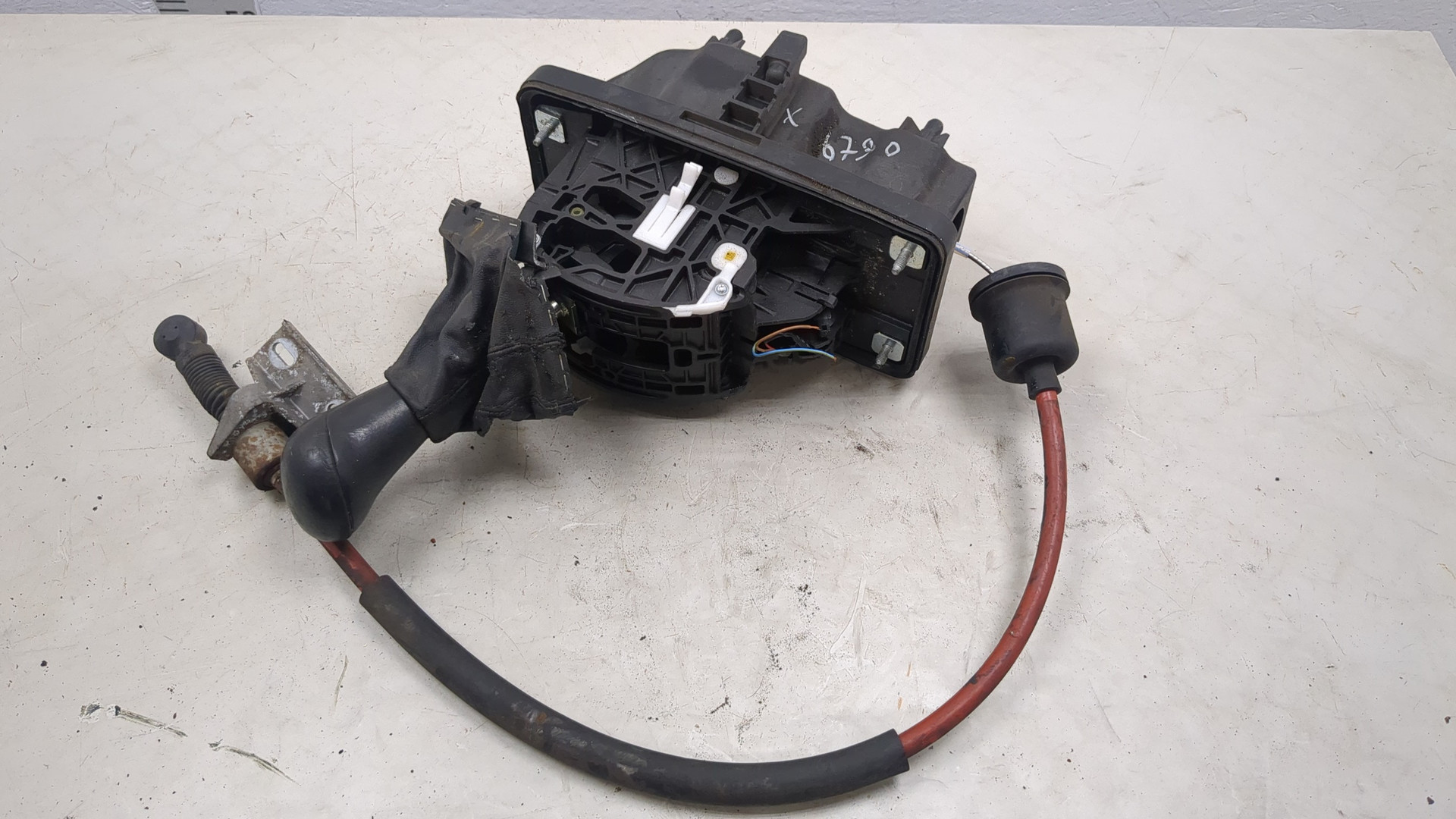 Кулиса МКПП / АКПП