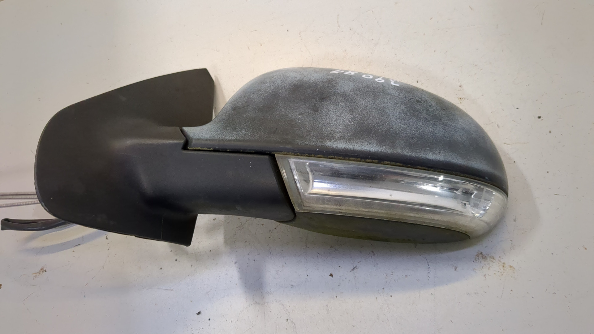 Зеркало левое электрическое