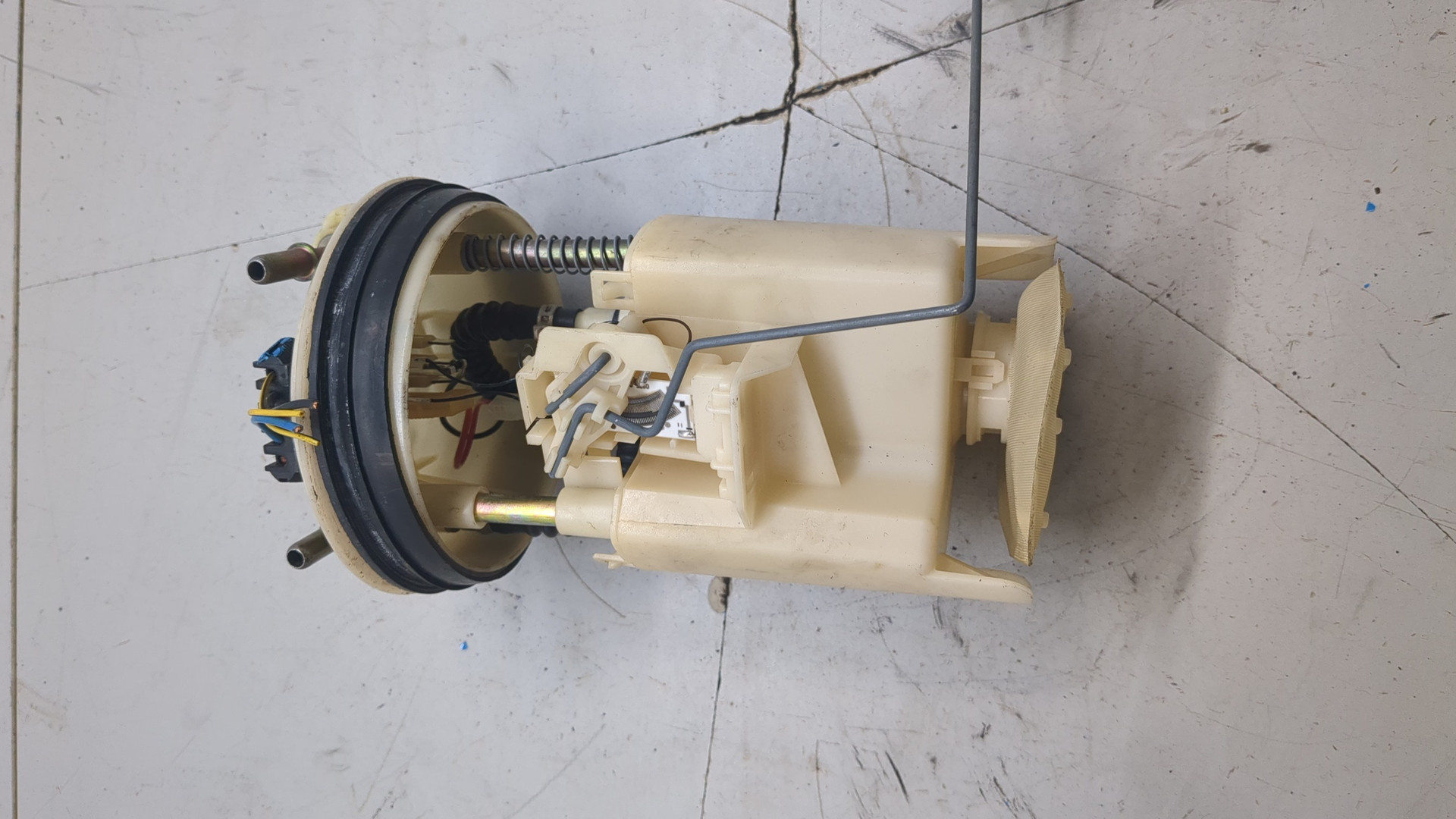 Насос топливный электрический