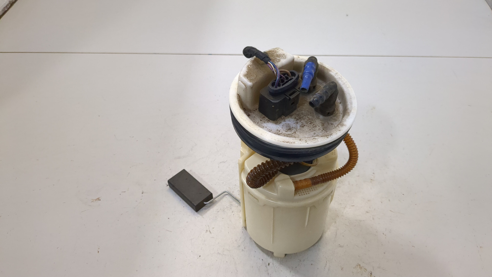 Насос топливный электрический