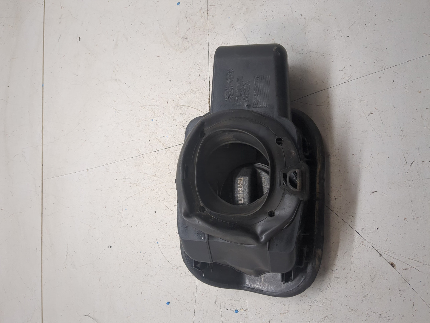 Лючок бензобака